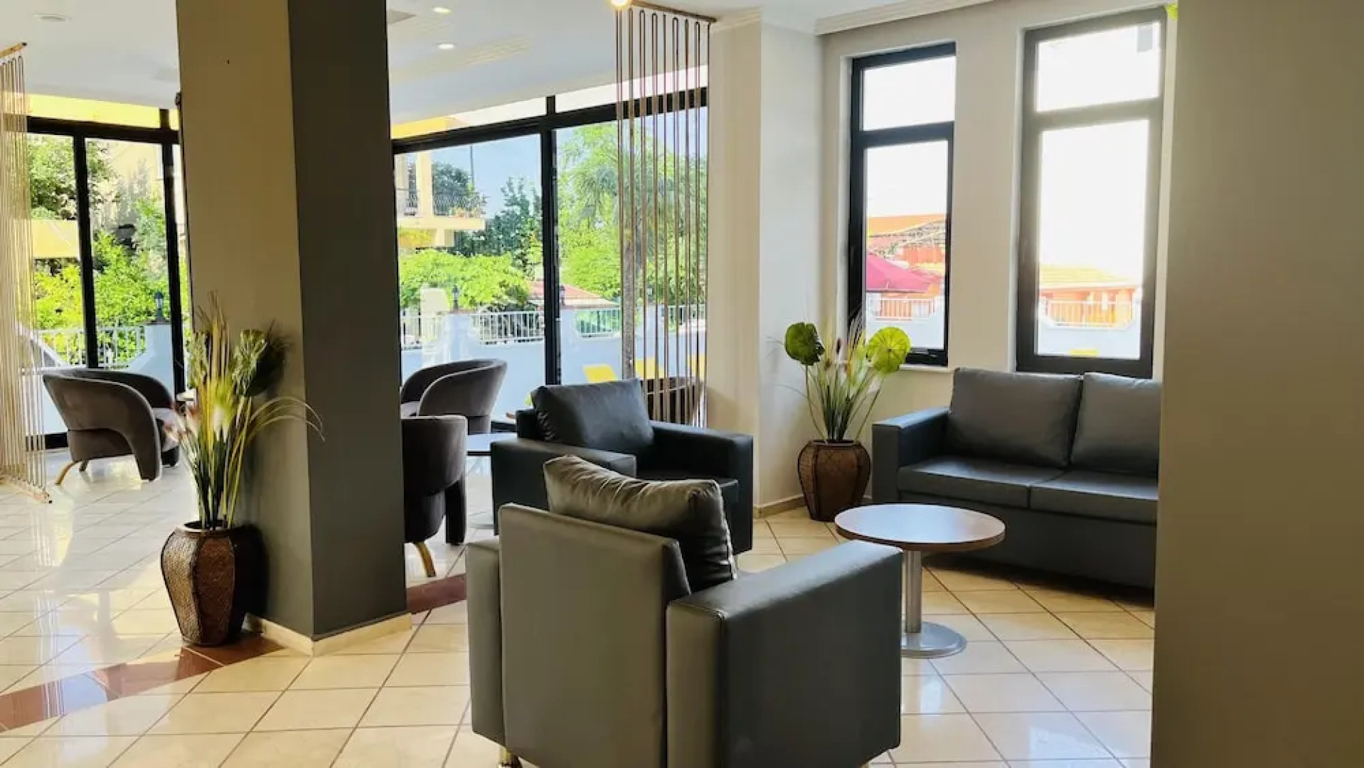 Akar Palace Resort Hotel