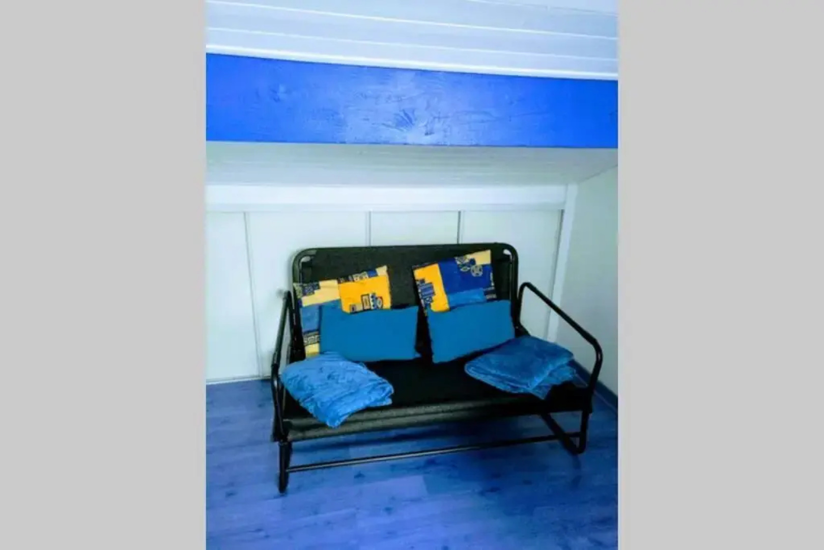 Le Tribord - F2 duplex avec balcon à 30 m de la plage