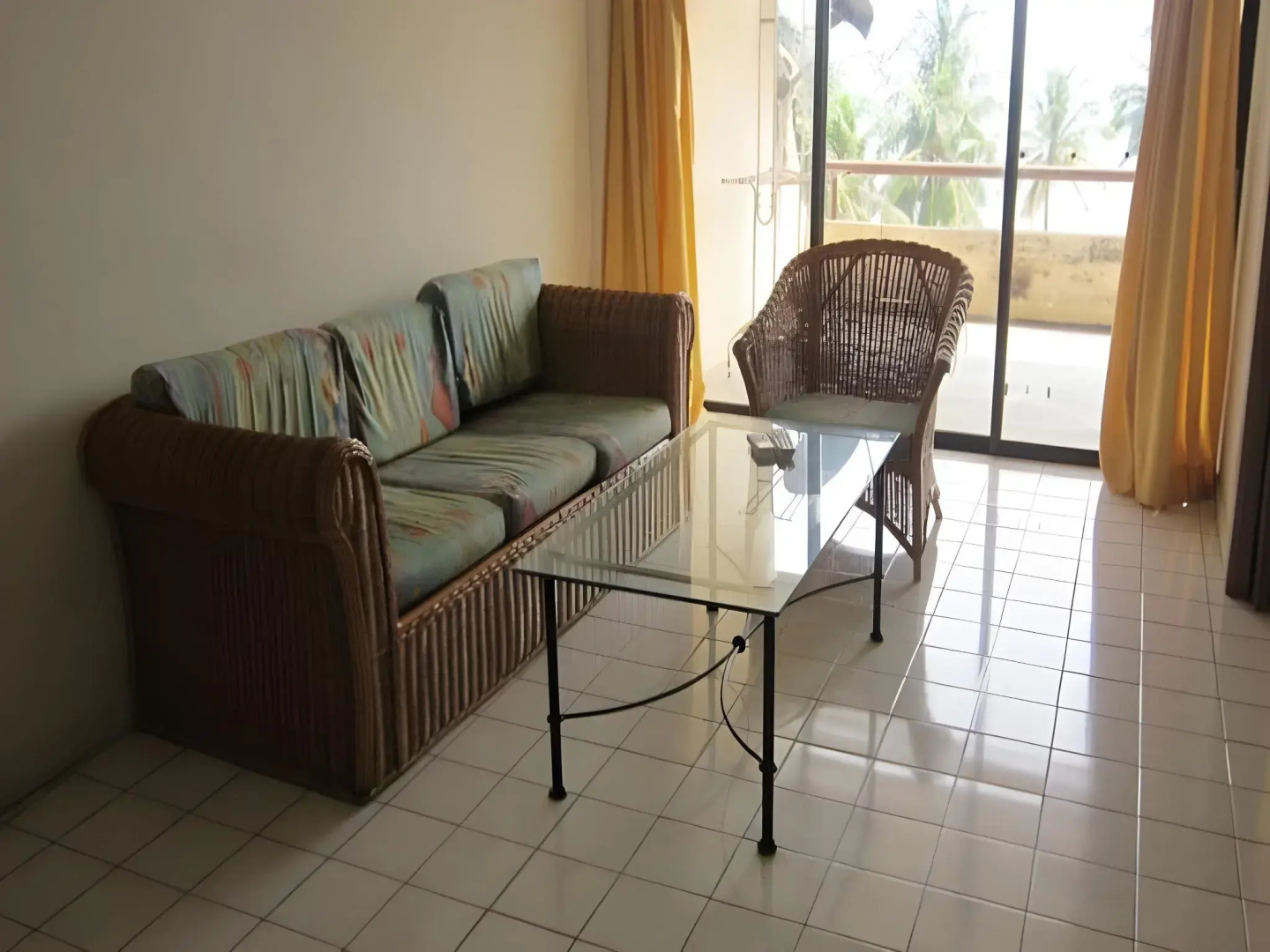 Paradise Lagoon Apartment