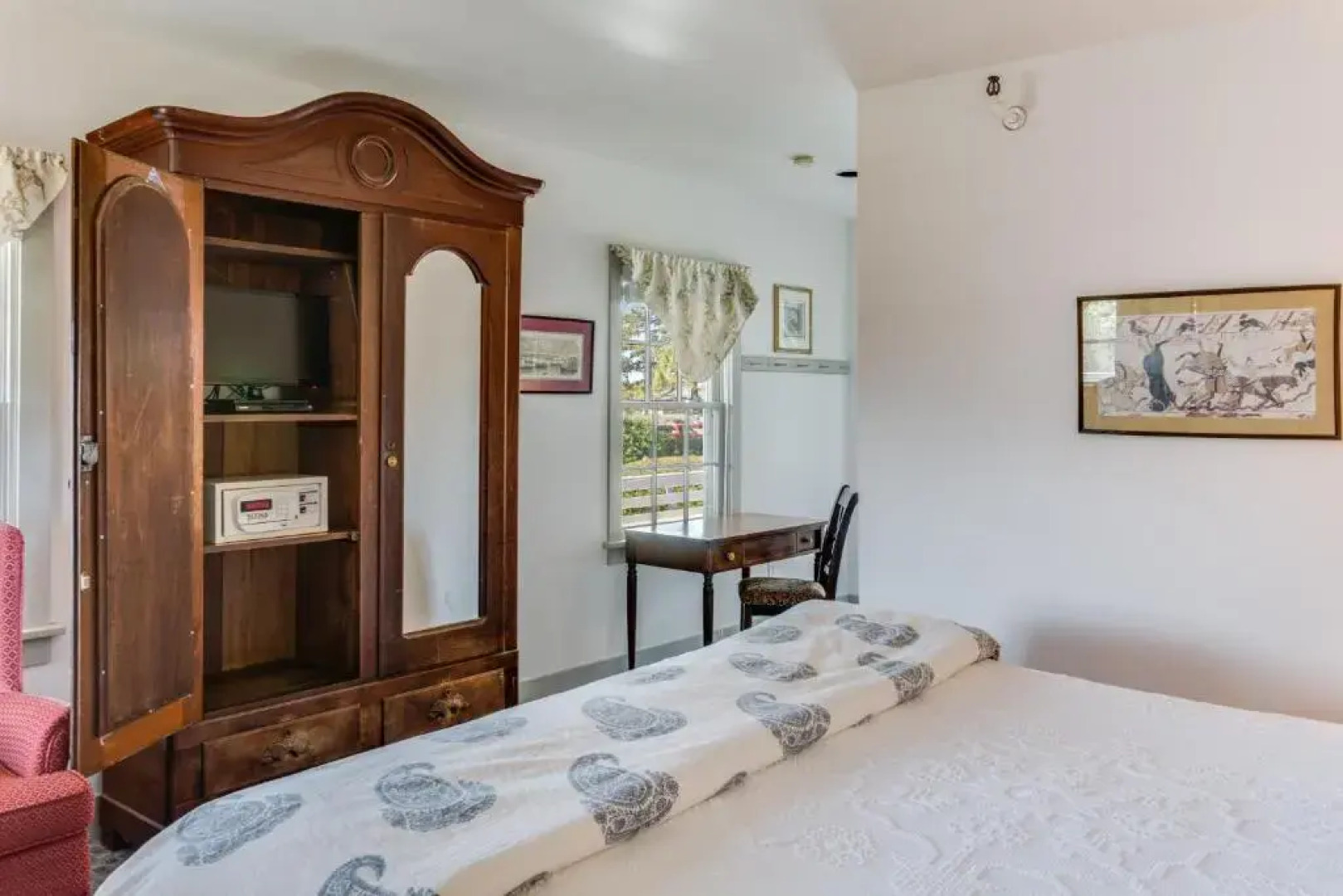 The First Colony Inn