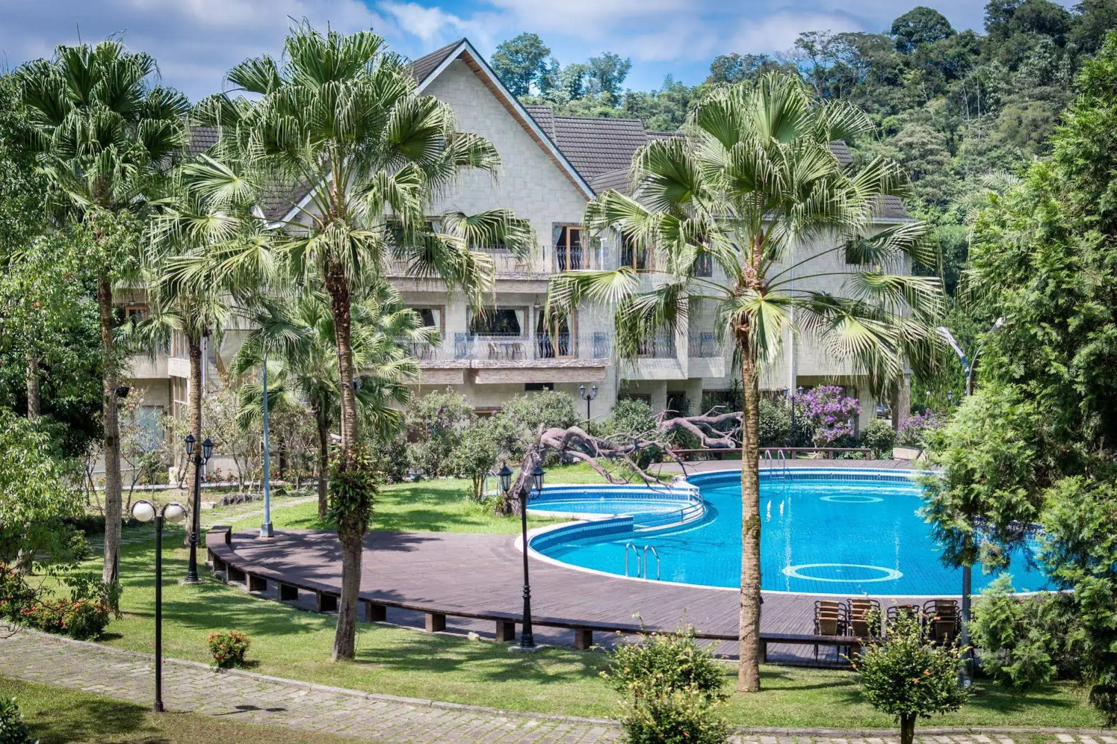 CRYSTAL RESORT - European Villa