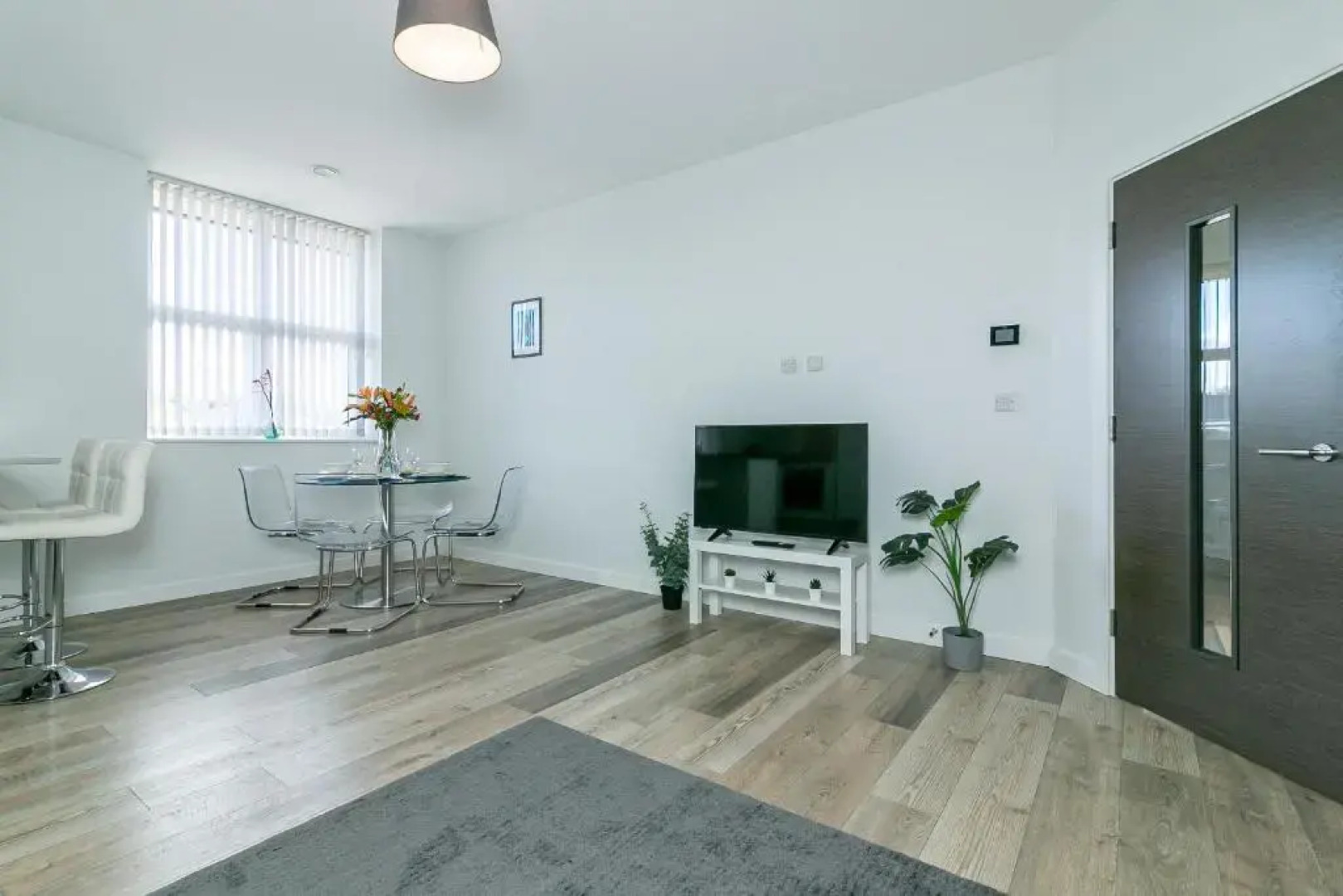 Executive Apartment Close to Station