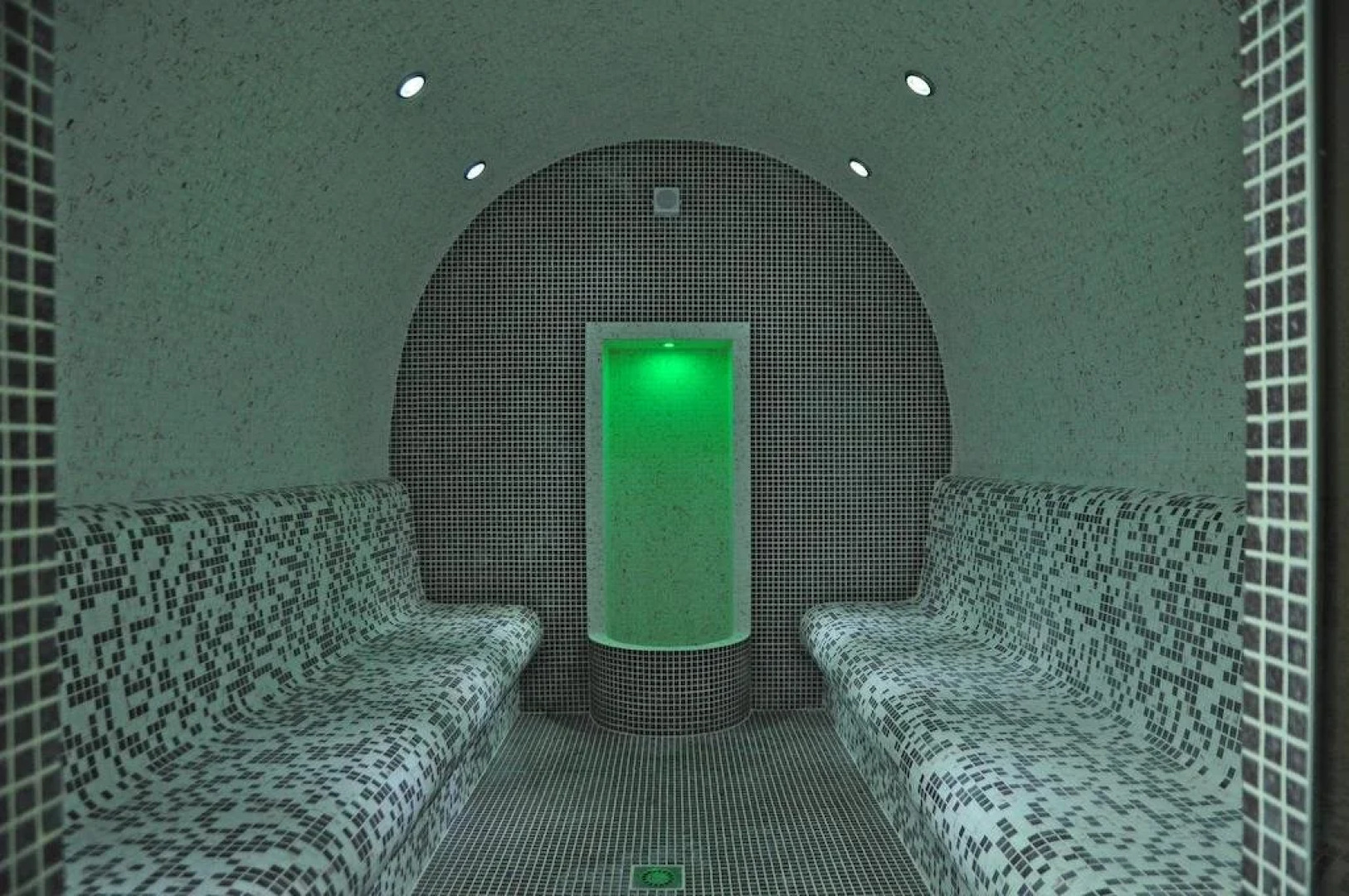 Balneo Hotel Lyulyatsi