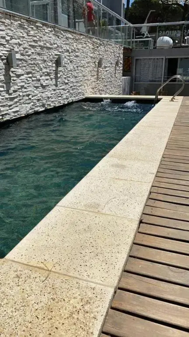 Arenas Calidas Carilo