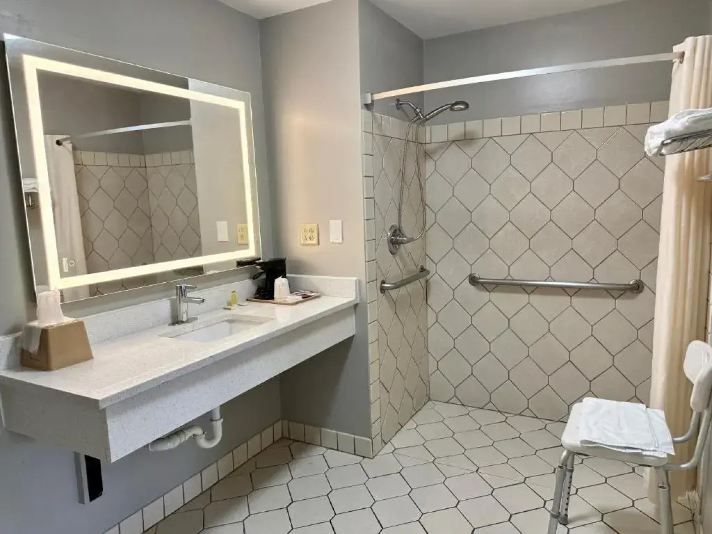 Super 8 Ft. Oglethorpe GA/Chatt TN Area