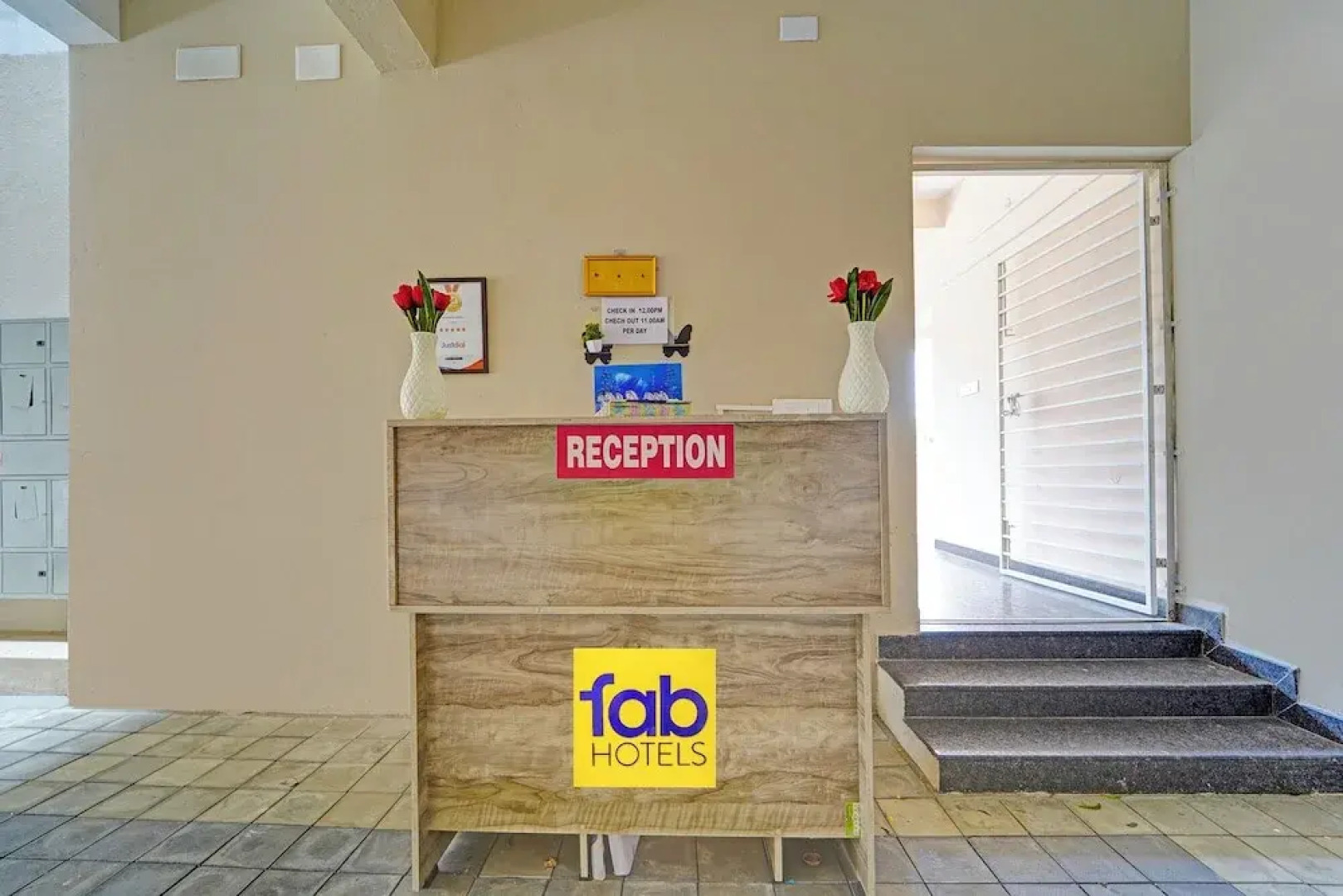 Fabhotel Praneeth Residency