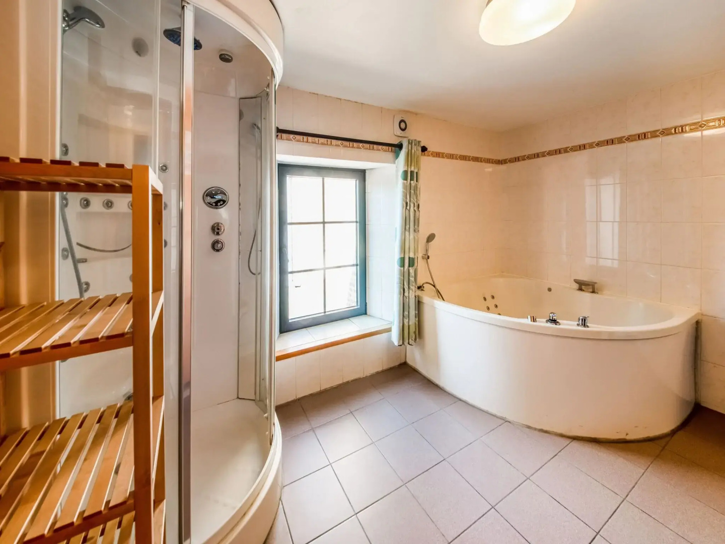 Stone Cottage With Sauna Jacuzzi A 5 Min Drive From The Cave Of Lorette In Rochefort