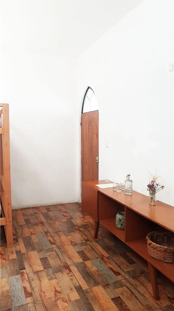 Hoja Santa Hostal