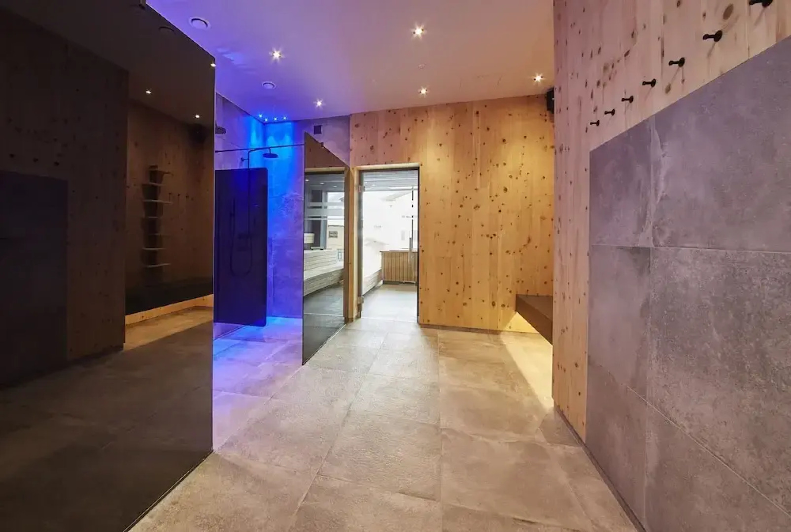 THOMSN Central Hotel & Appartements