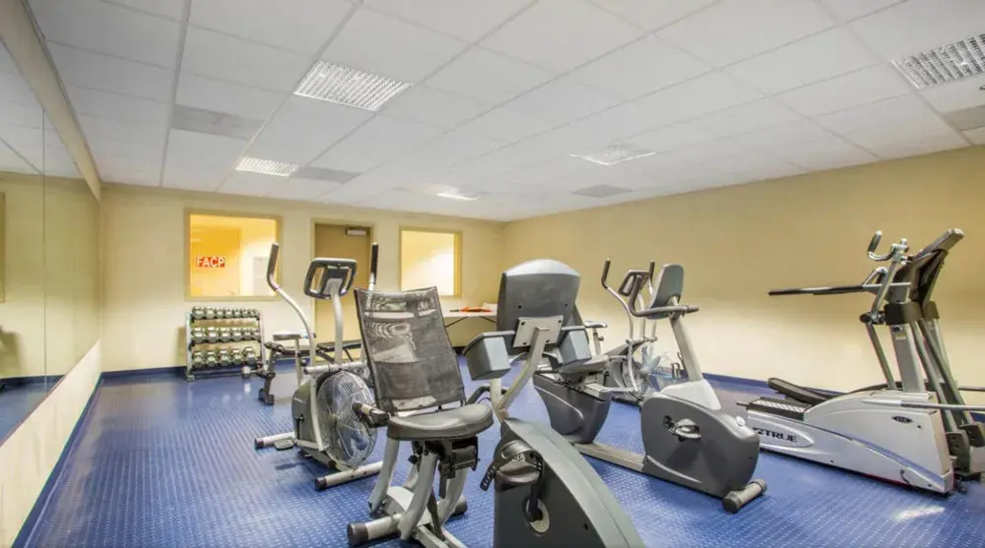 O'Fallon Suites Hotel