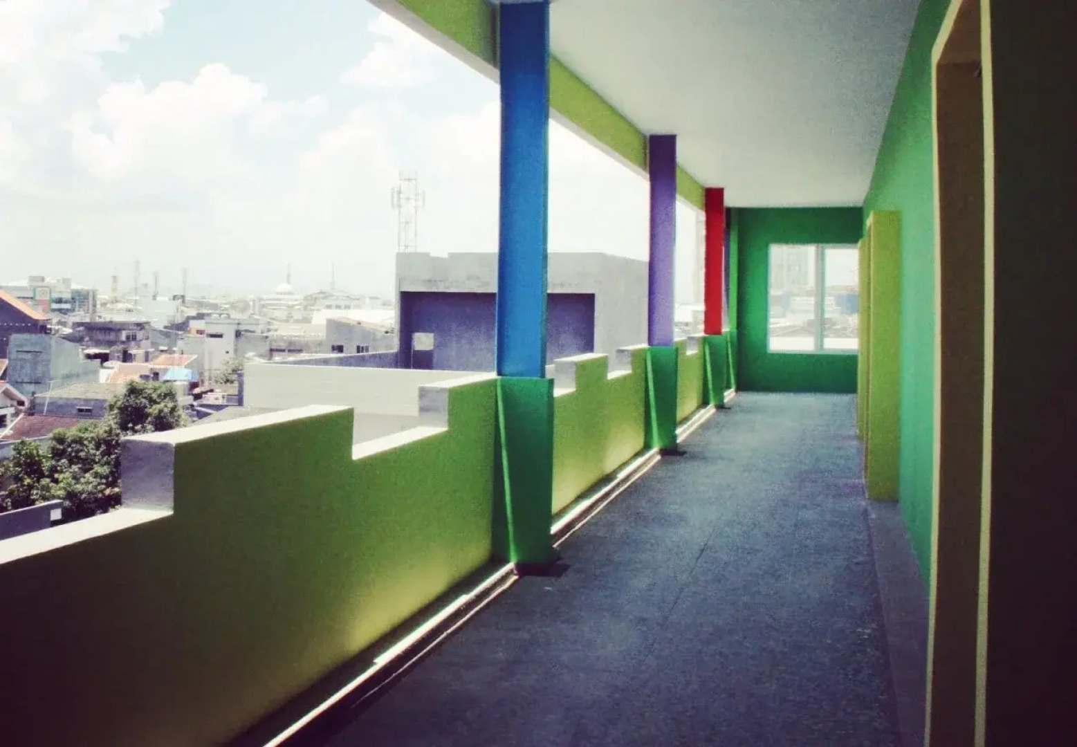 RedDoorz Plus near Pelabuhan Makassar