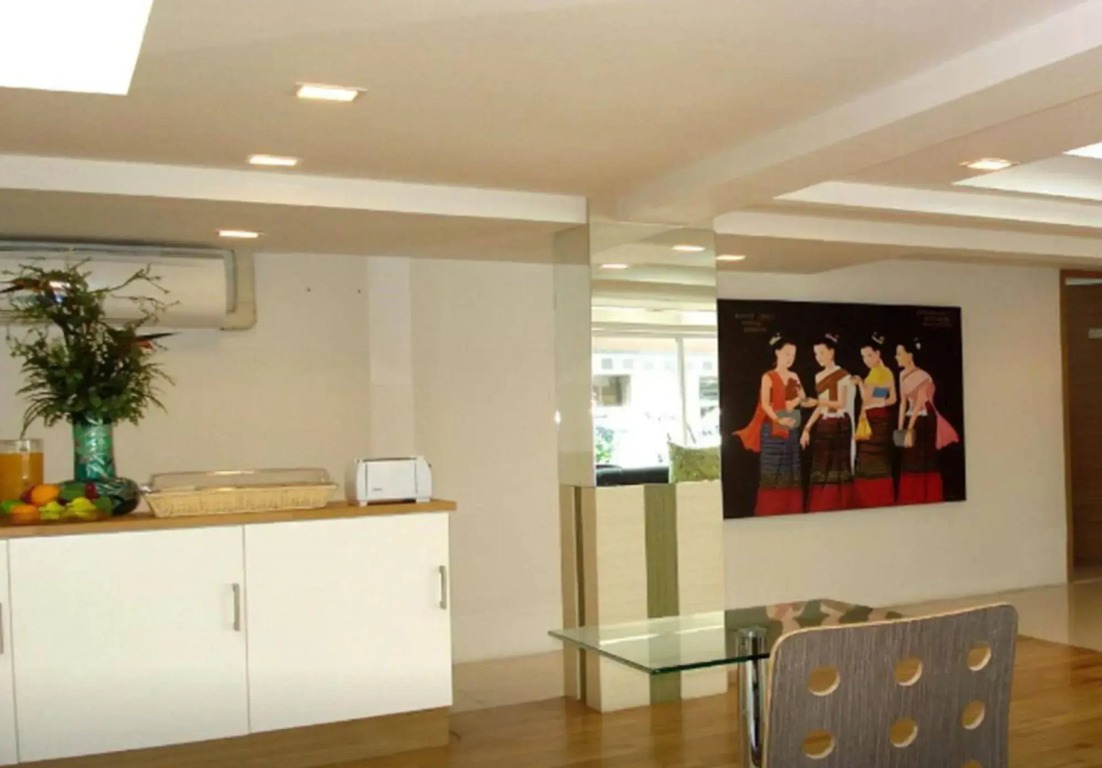 Nantra Sukhumvit 39 Hotel