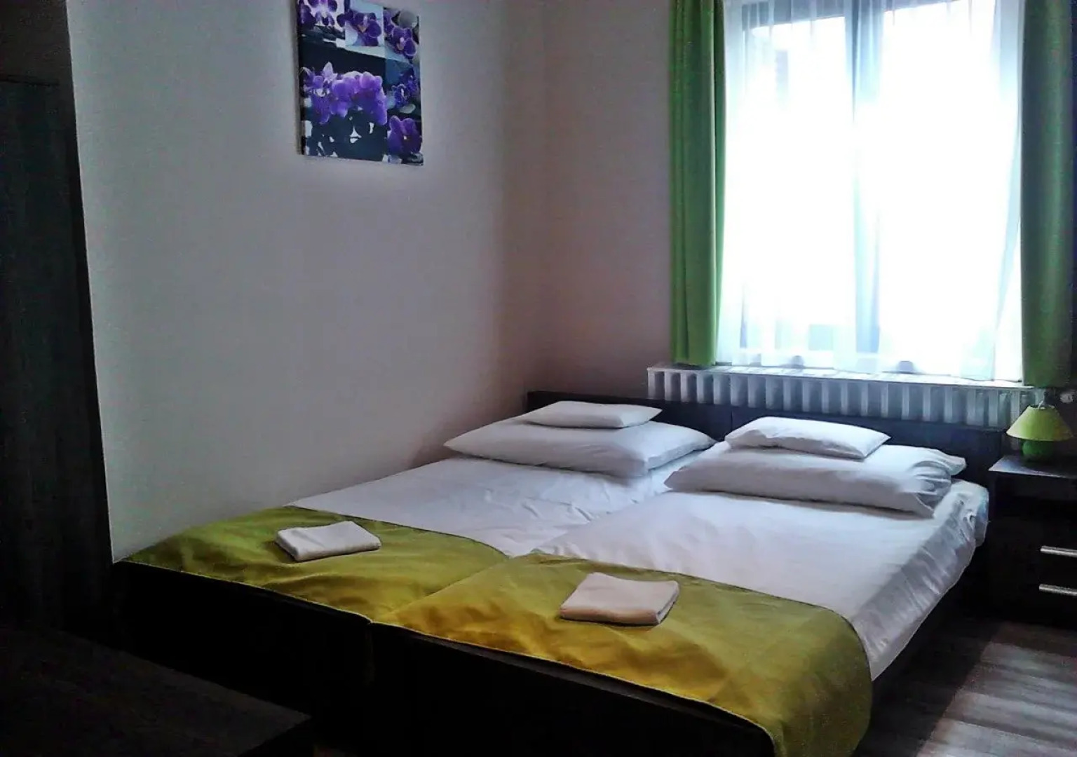 Vén Diófa De Lux Panzió