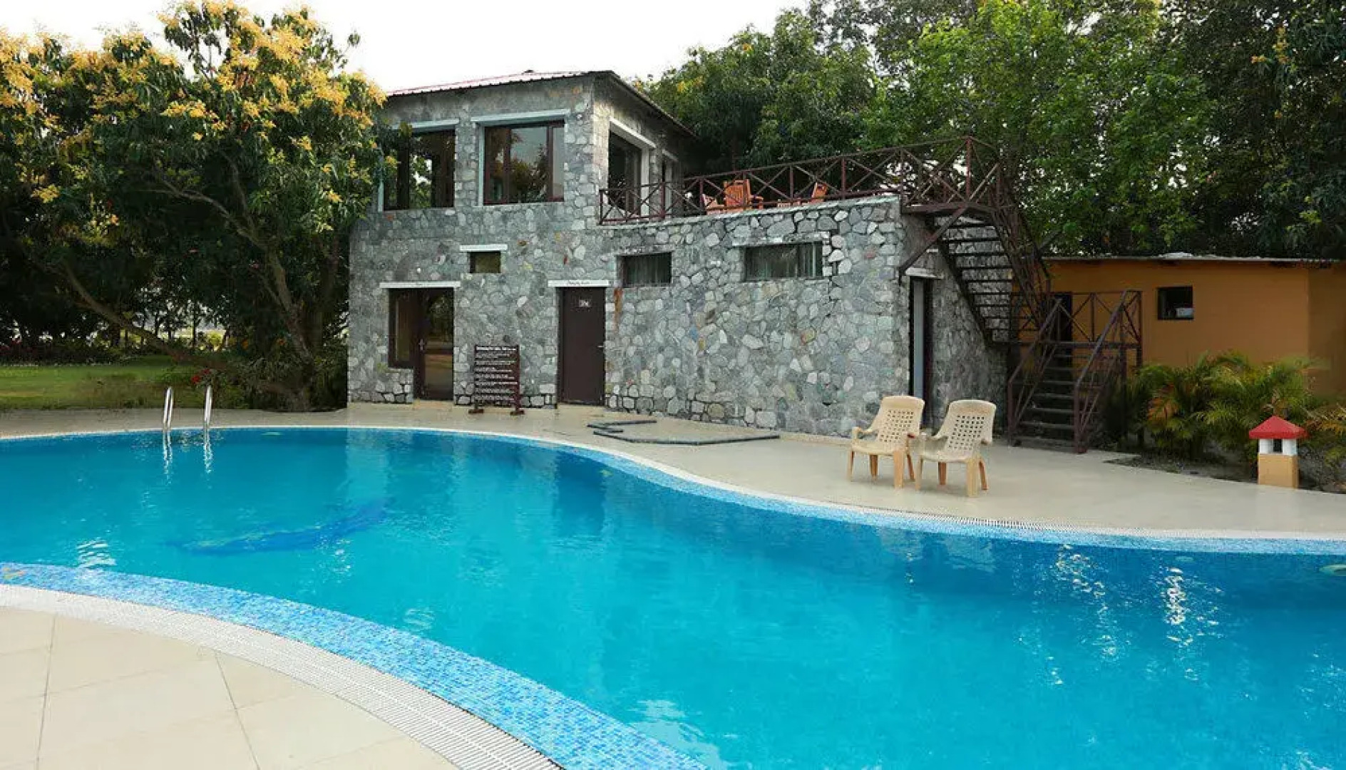 Corbett Mango Bloom Spa Resort