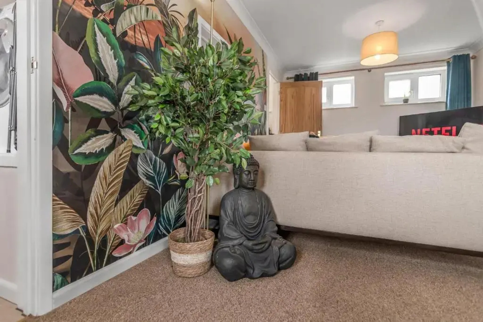 Reepham Rest - 2 Bedroom, Free Parking, 390 Mbps Wifi, Netflix, Fully Equipped kitchen - Ginger & Gold ltd