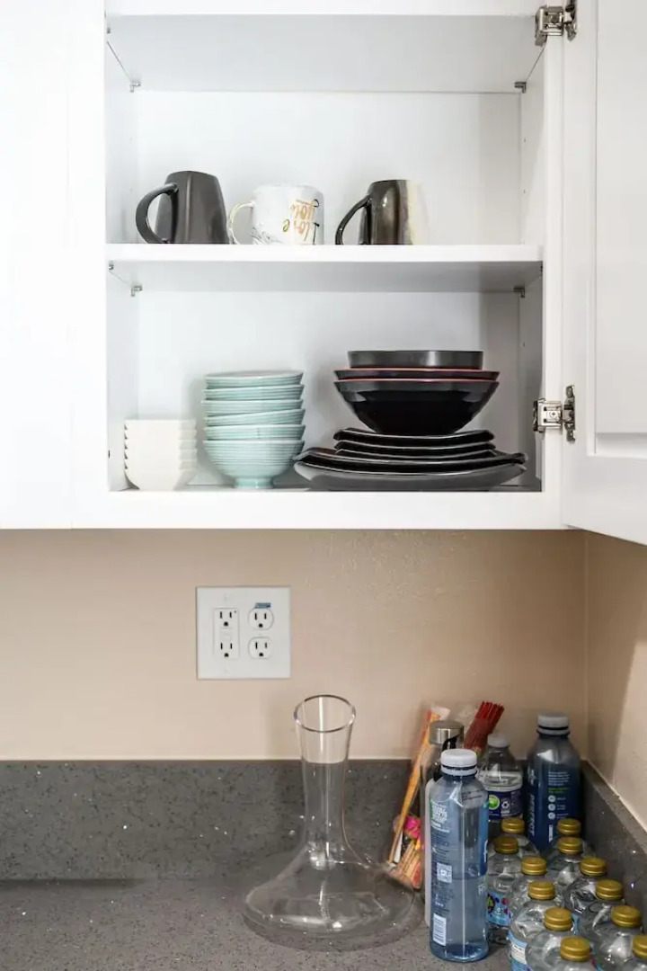 Whimsical Family Stay 10 Min Walk to PV Hospital