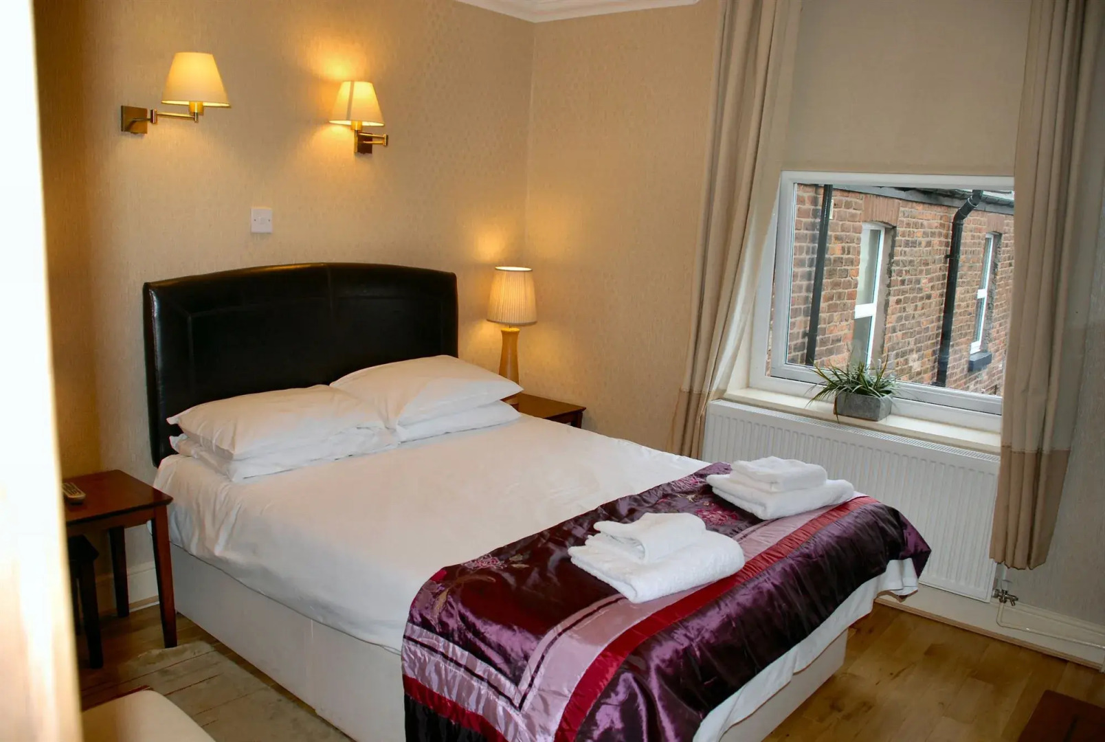 Beech Mount Hotel - Free Parking