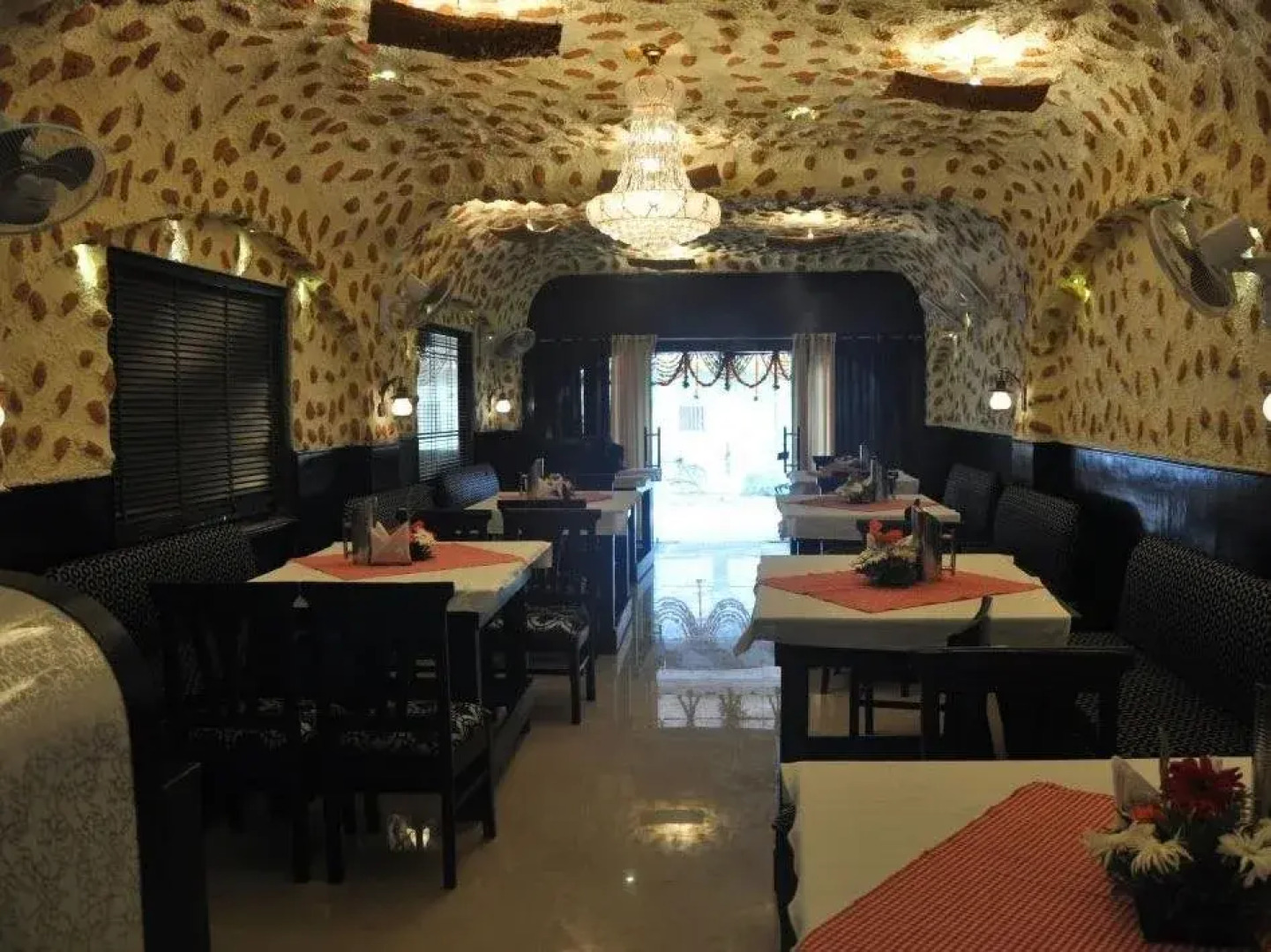 Treebo New Park Premium Plaza