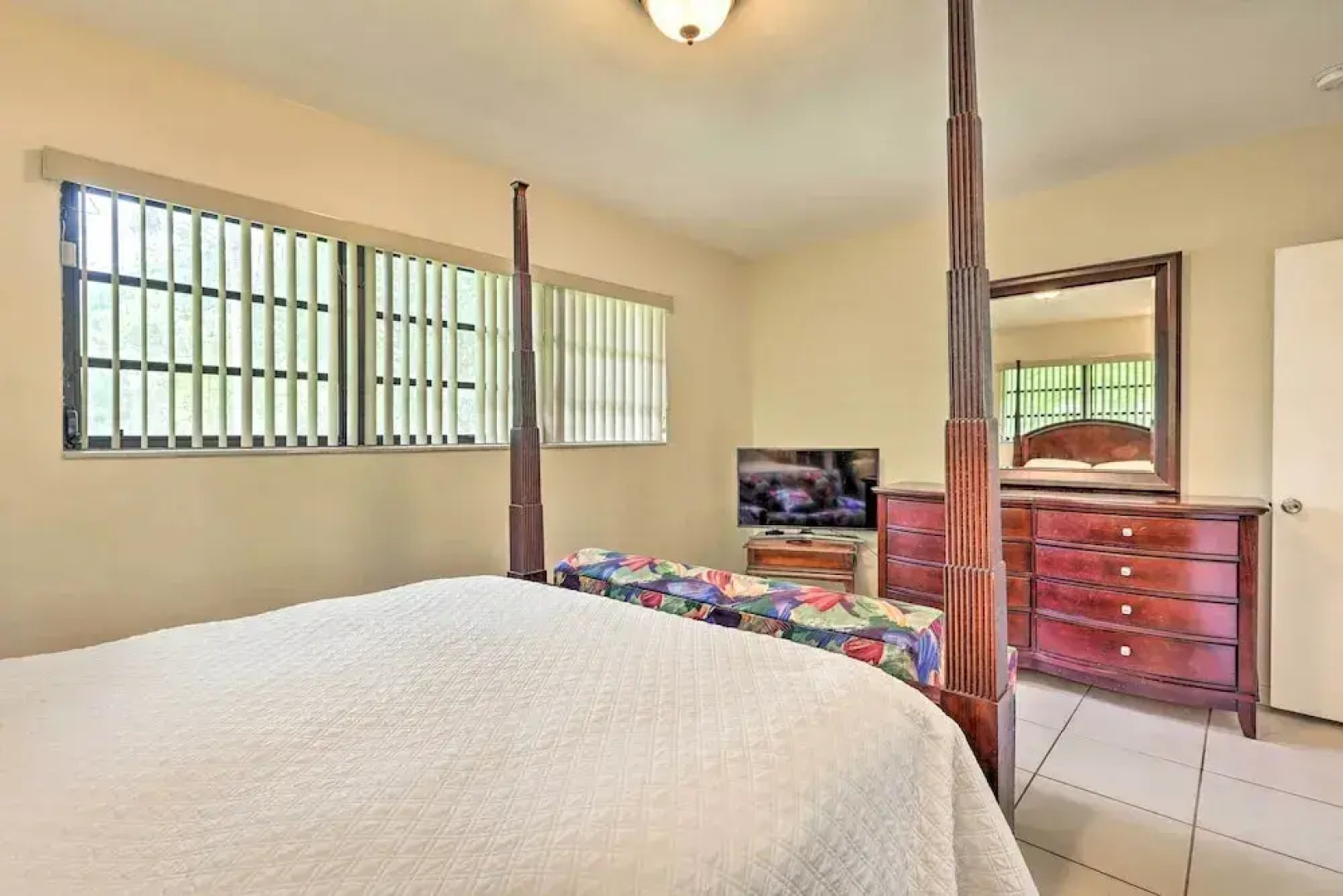 Home w/ Pool in Upscale Pinecrest Village