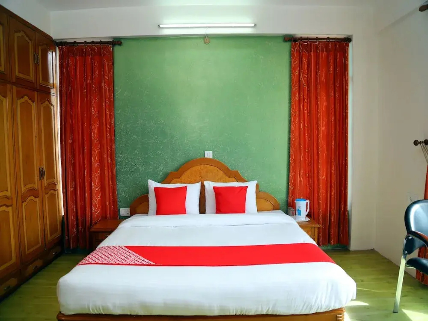 OYO 12183 Home Mountain View Mashobra