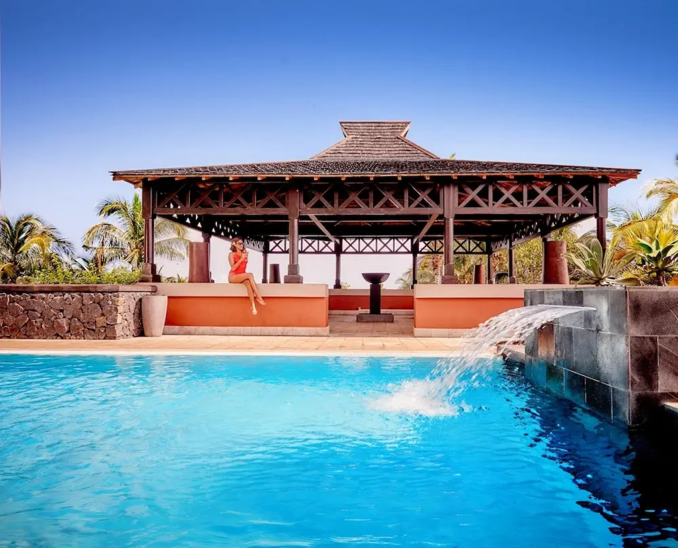 Iloha Seaview Hotel 3*