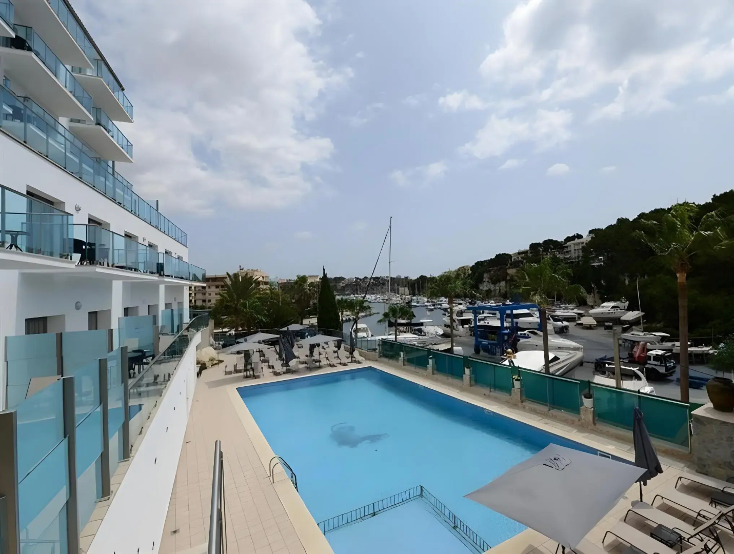 Portodrach Aparthotel & Suites