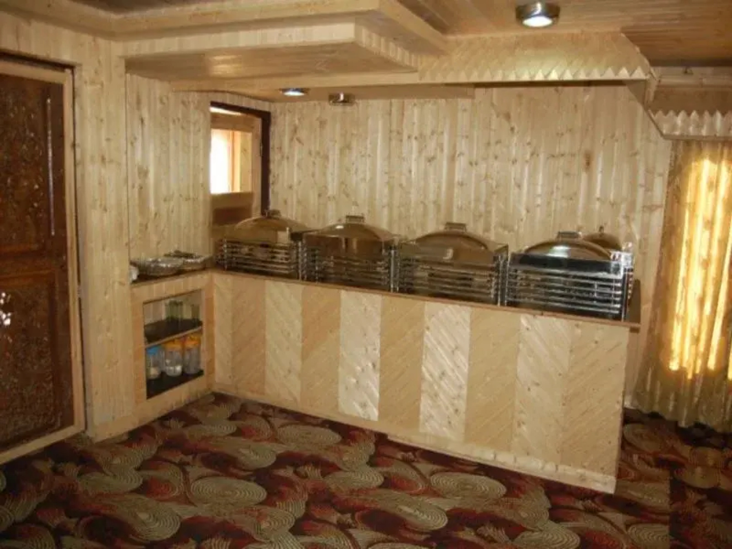 Hotel Zahgeer Continental