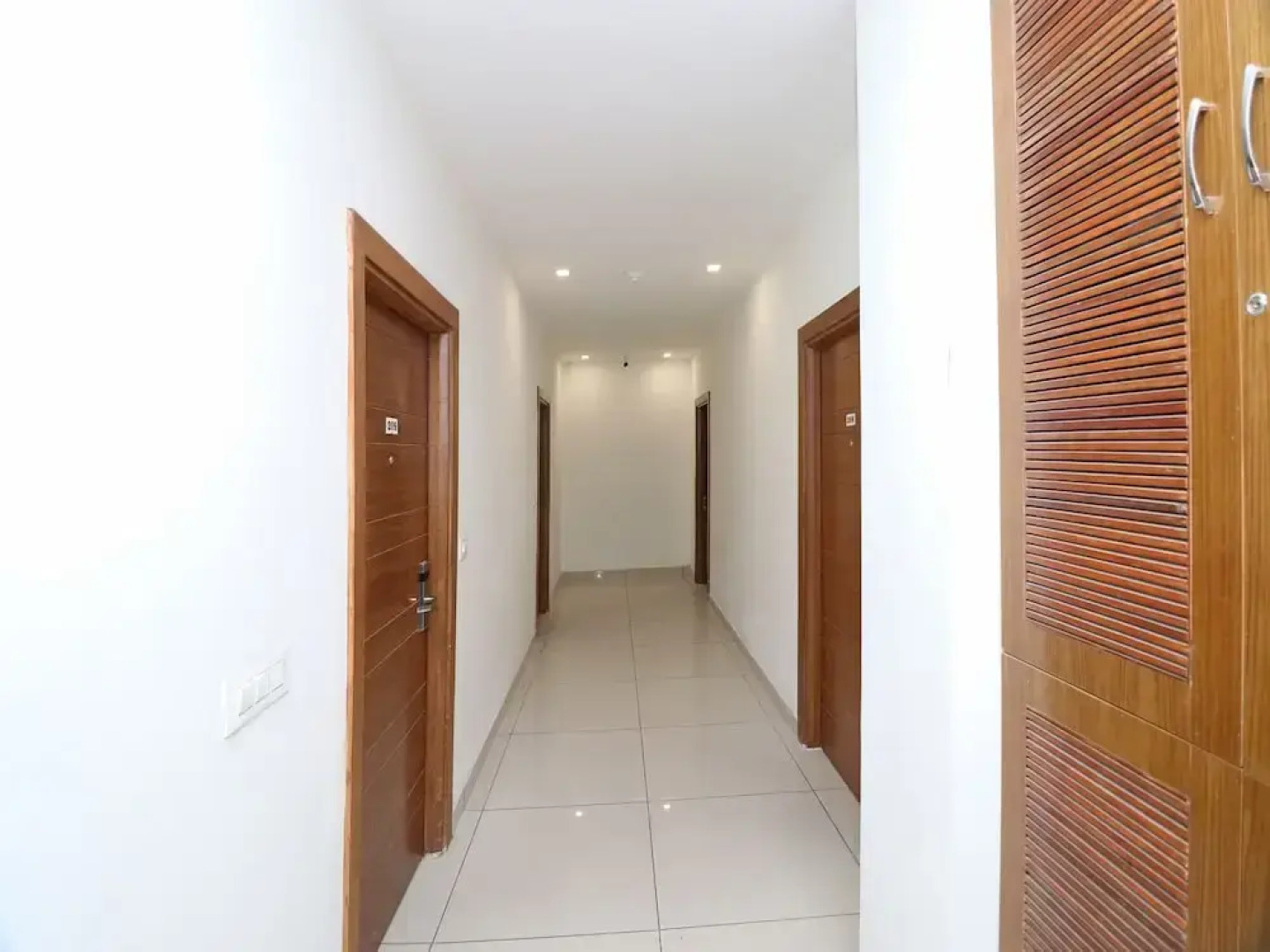 OYO 25076 Omang Hotel