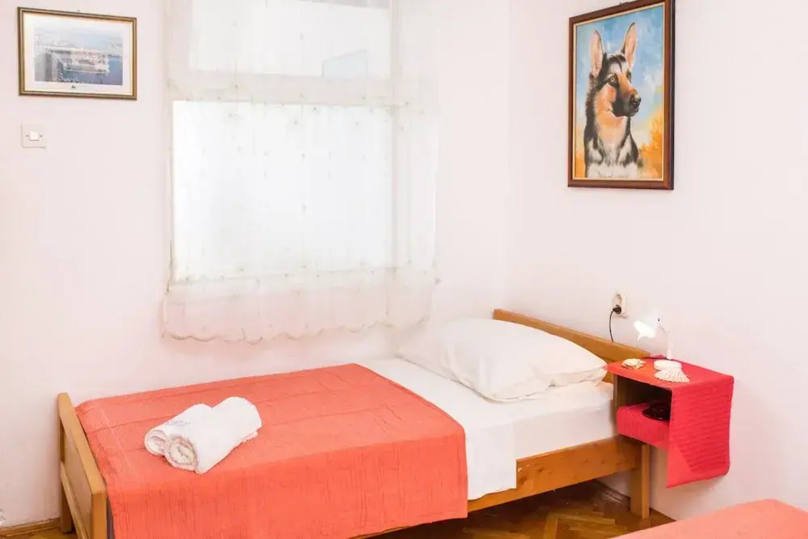 Apt Next to the Beach w Balcony and sea View