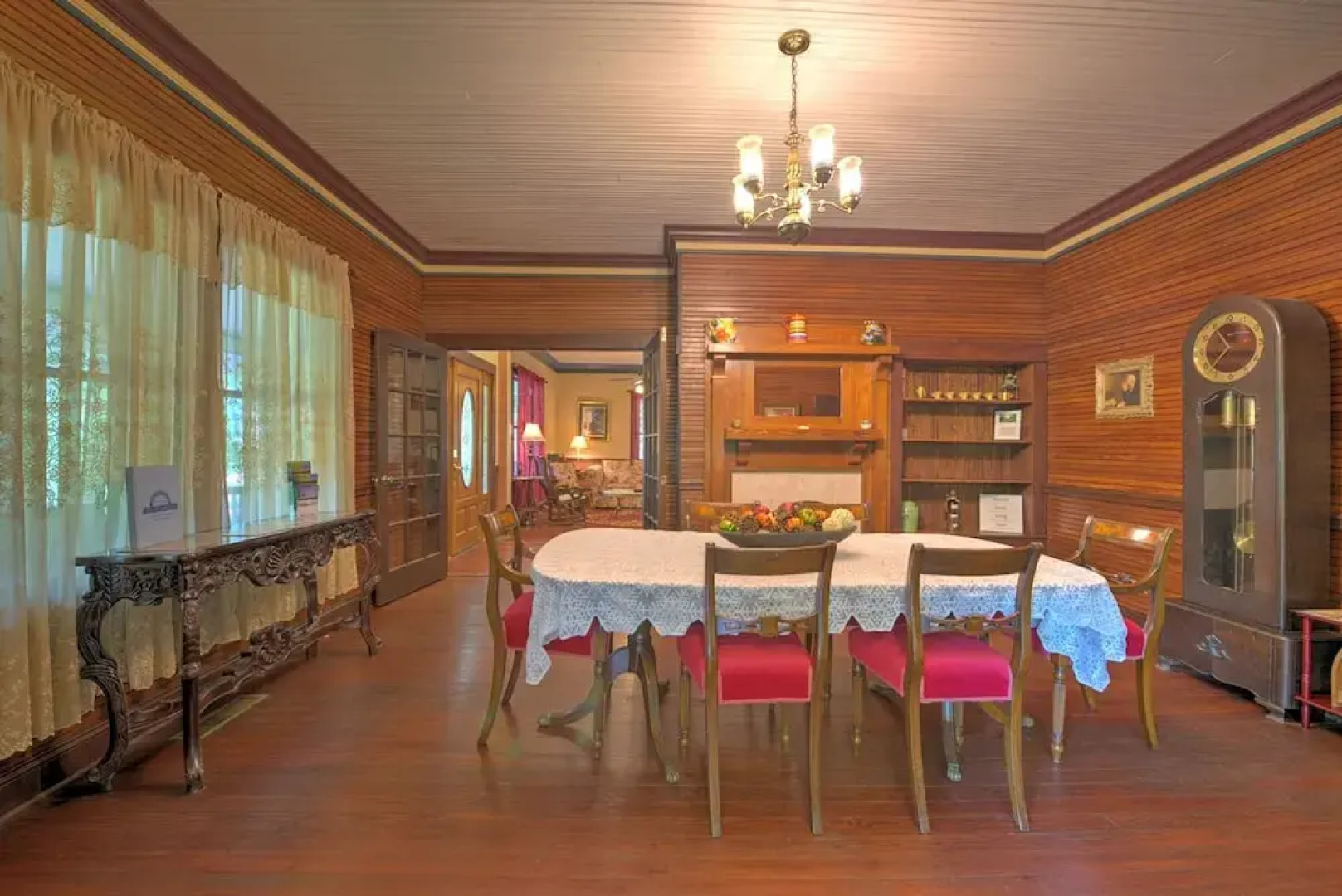 Grace House 525 5 Bedrooms 4 Bathrooms Home