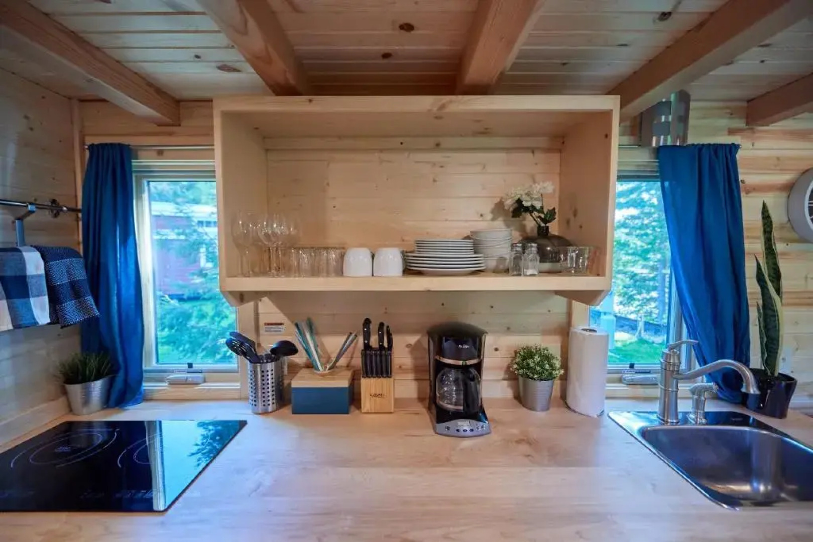 Tuxbury Pond Camping Resort Tiny House Emerson