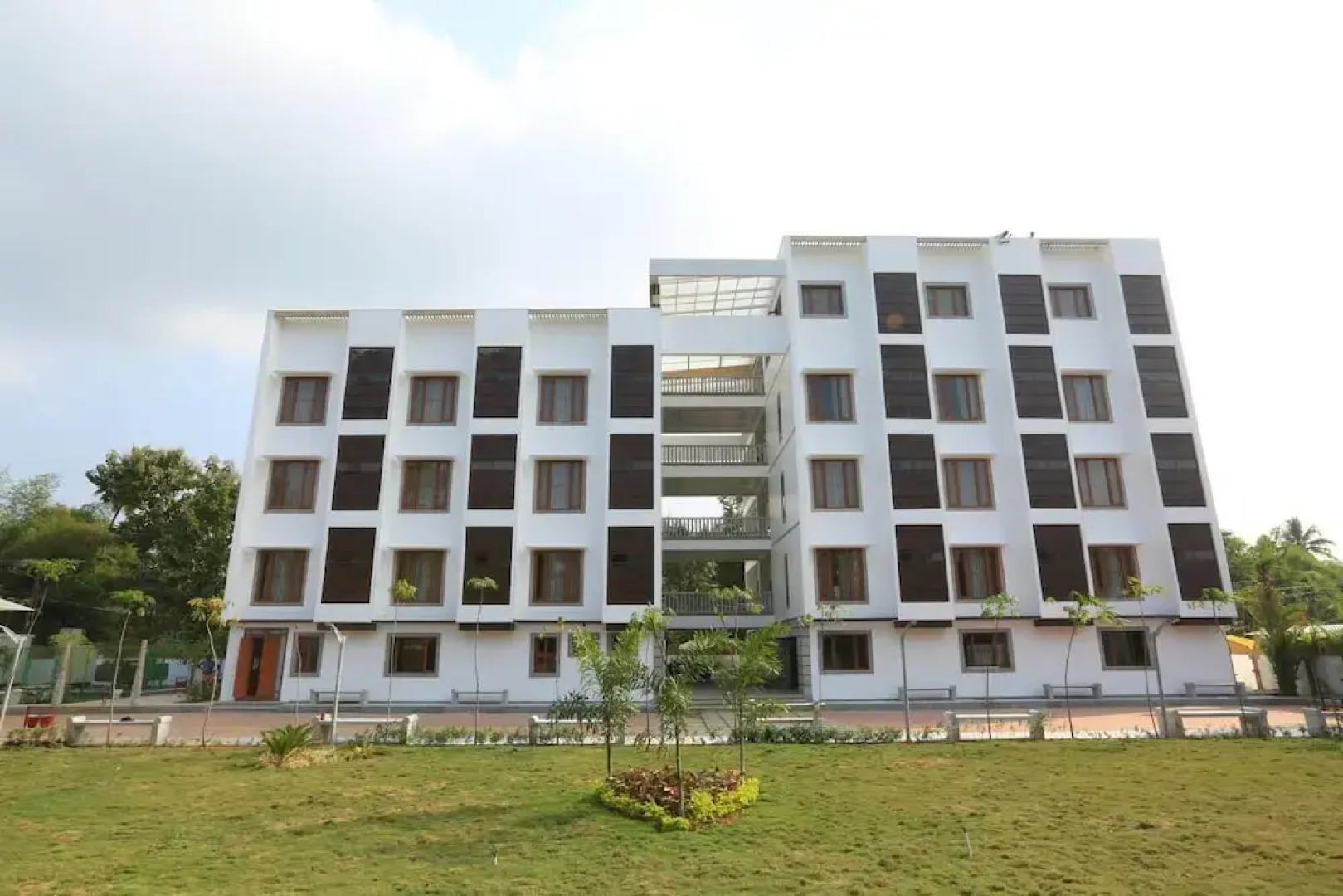 Kyriad Prestige Mayapuri Amira