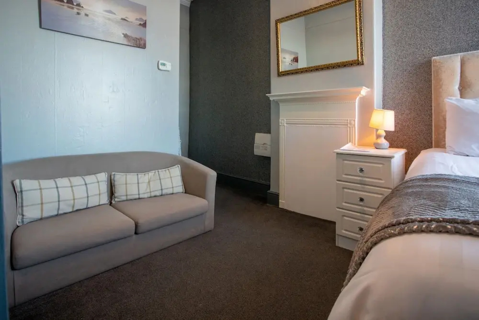 Old Barrington Arms Apartments