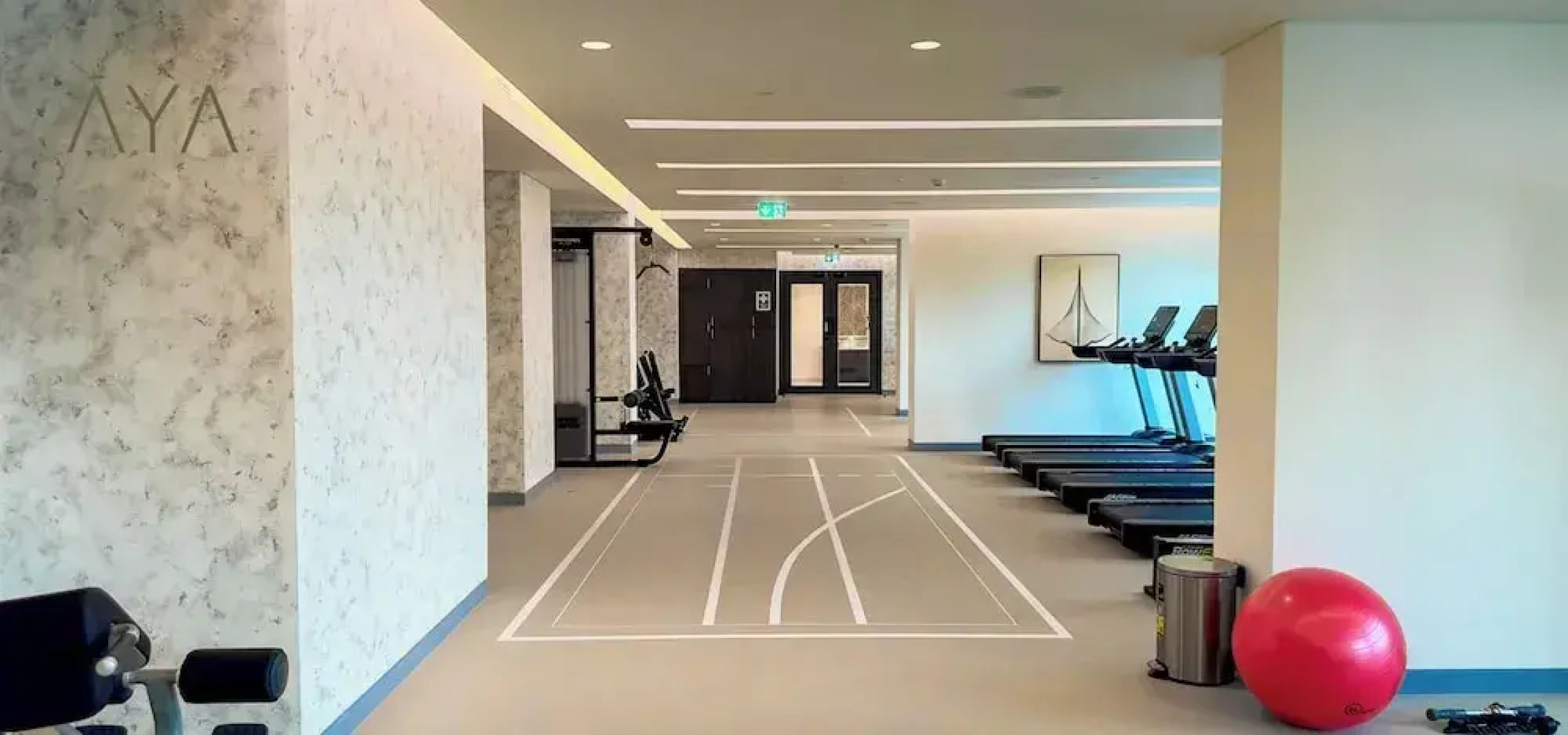 Aya - Exquisite Beachfront 1BR Living in Palm Jumeirah