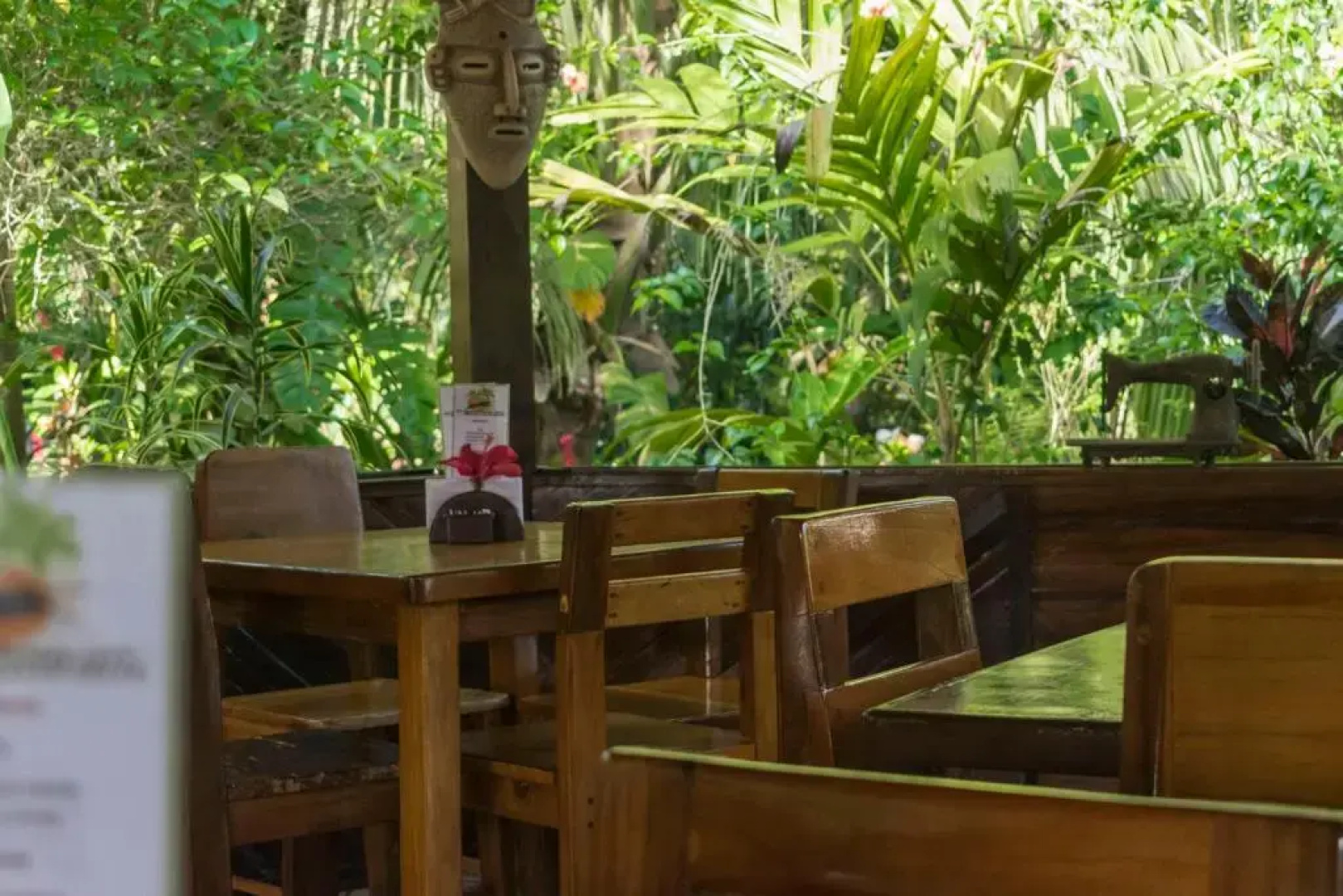 Atlantida Lodge