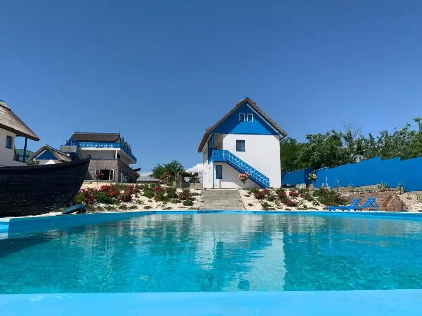 NENA  ART RESORT Dunavatul de Jos