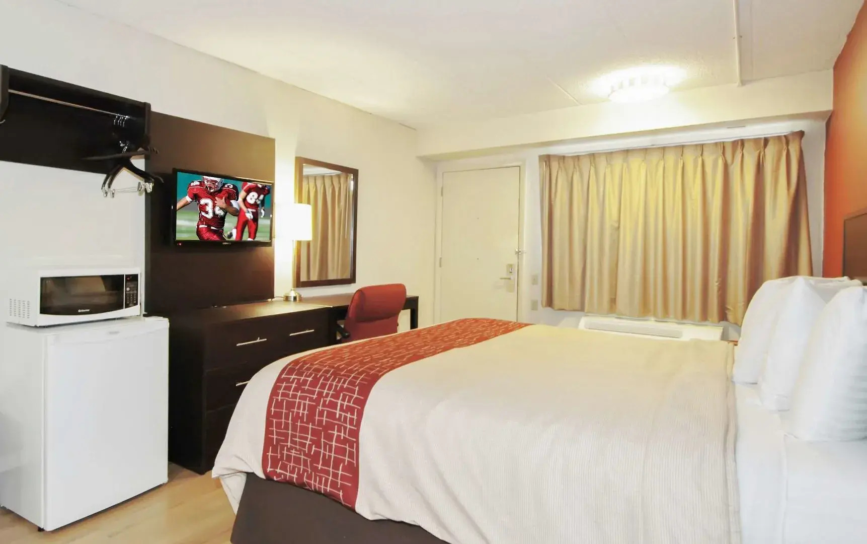 Red Roof Inn PLUS+ Chicago - Hoffman Estates