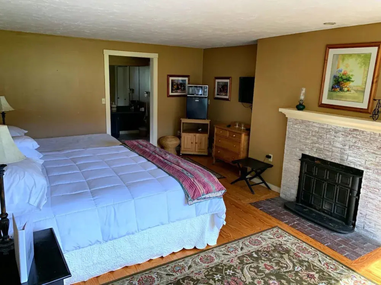 Lovett's Inn and Restaurant