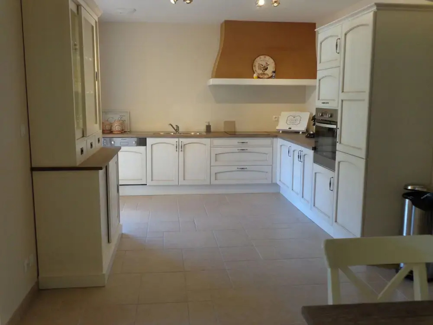 Contemporary villa in Le Plan-de-la-Tour with pool