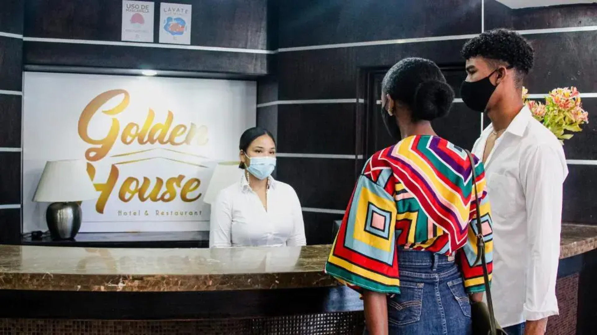 Golden House Hotel & Restaurant