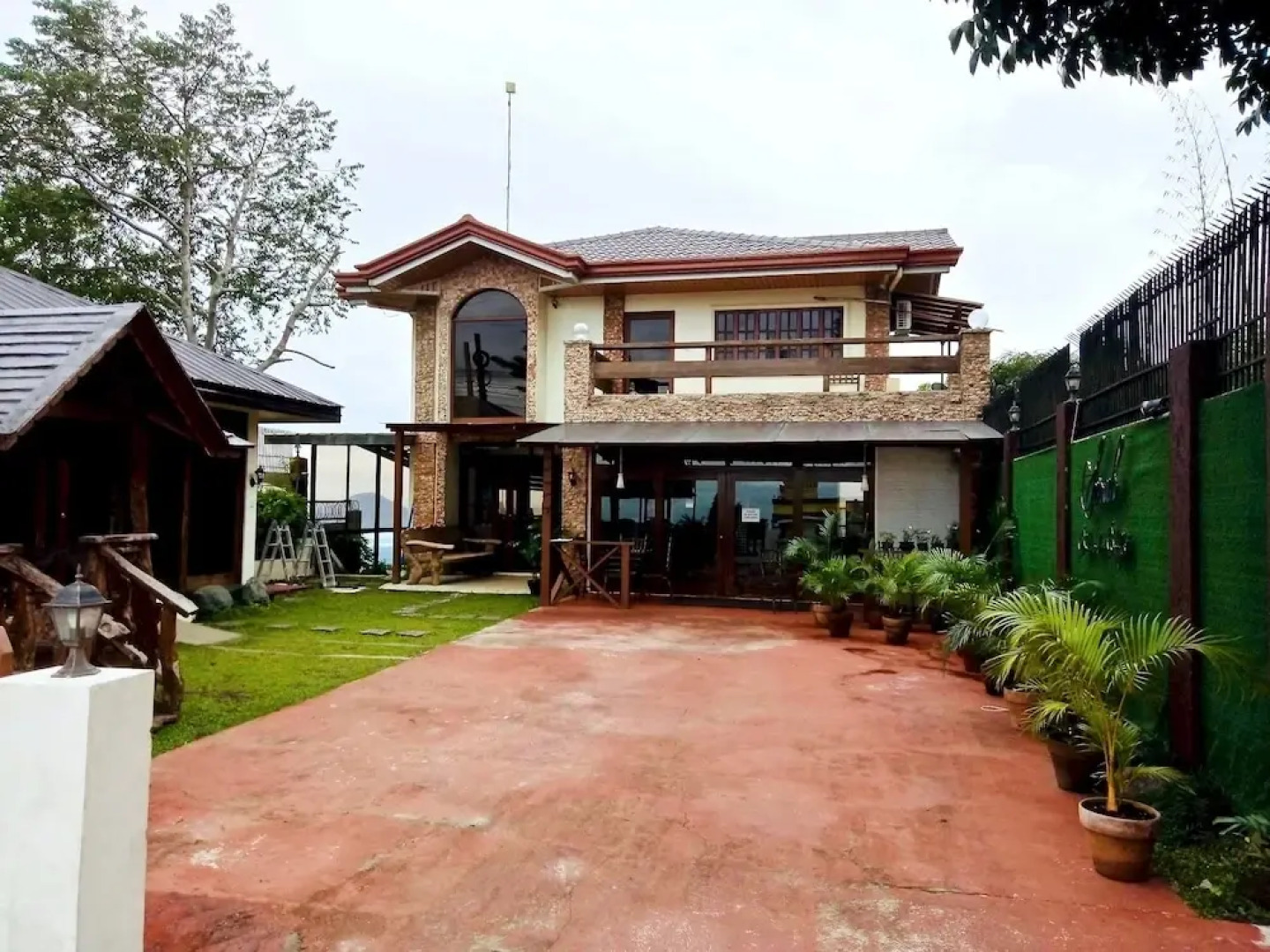 Sarah Bed & Breakfast