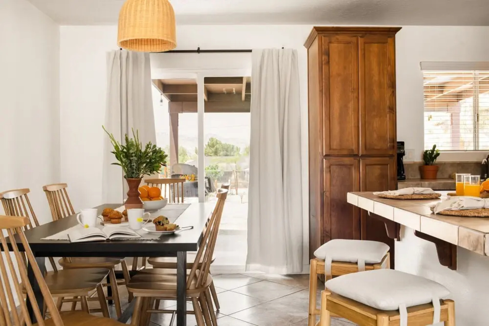 Roadrunner by Avantstay Gorgeous Desert Getaway w/ Spacious Yard & Mountain Views