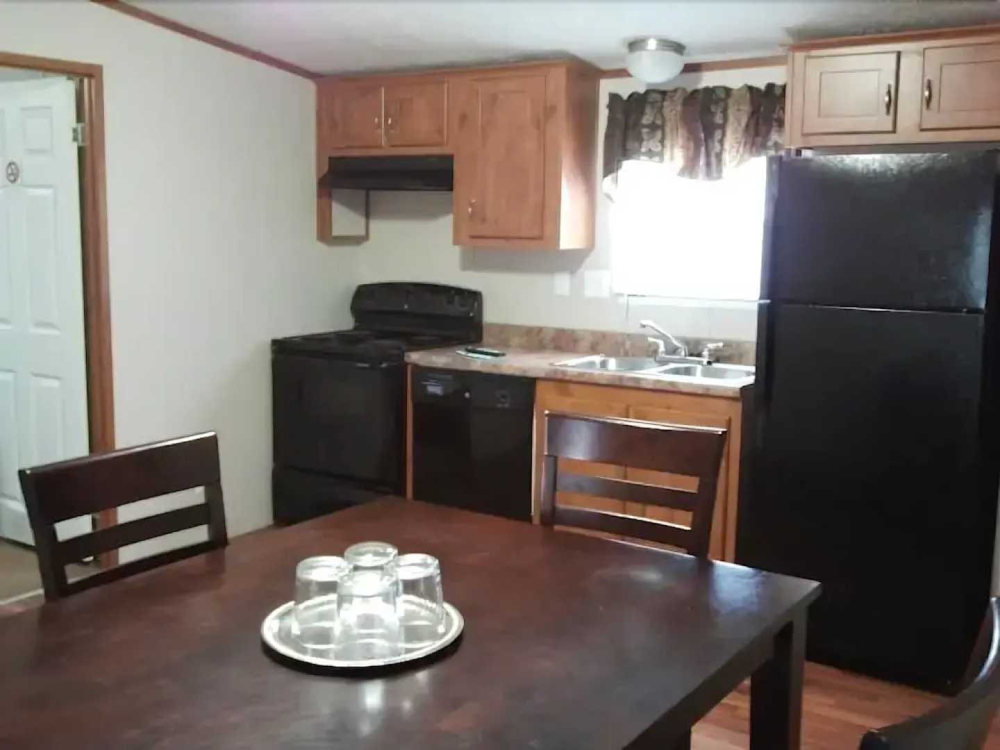 Oasis Lodge - Carrizo Springs