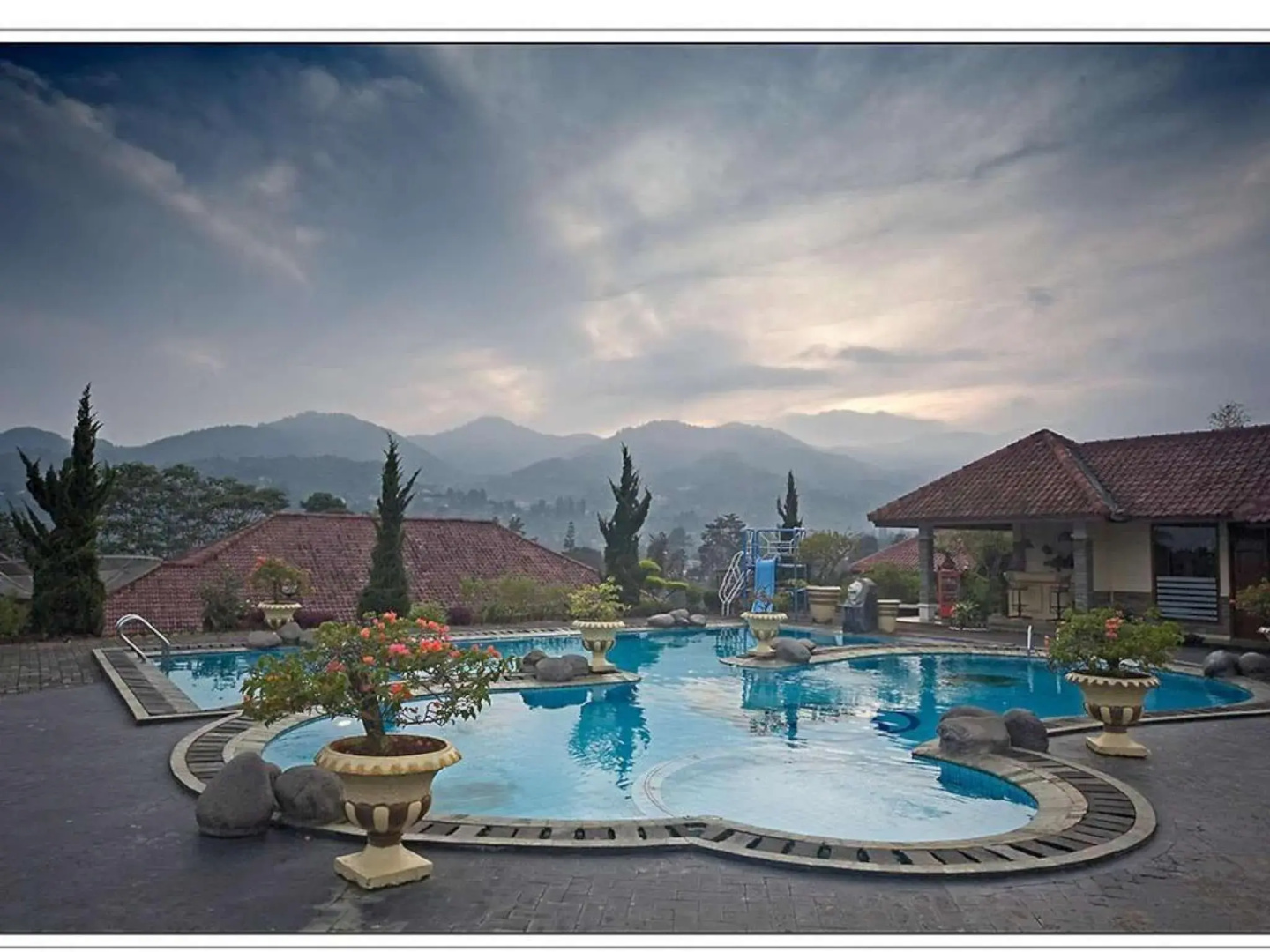 Citra Cikopo Hotel