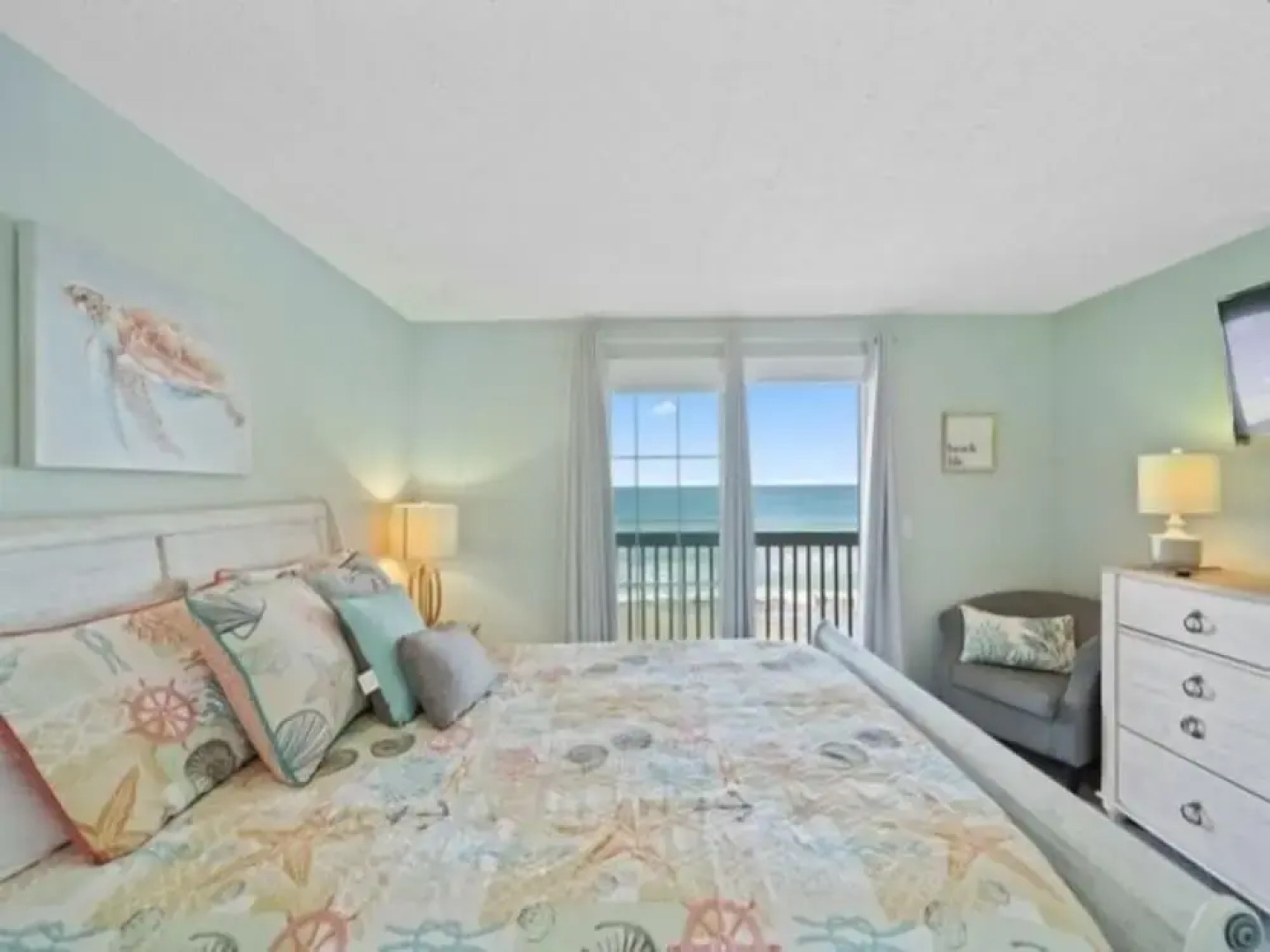 Turtle Cove 2 Bedroom Condo by RedAwning