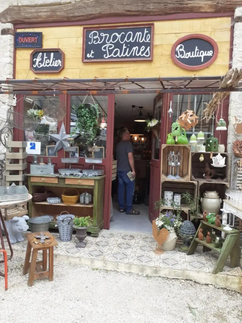 la brocantine