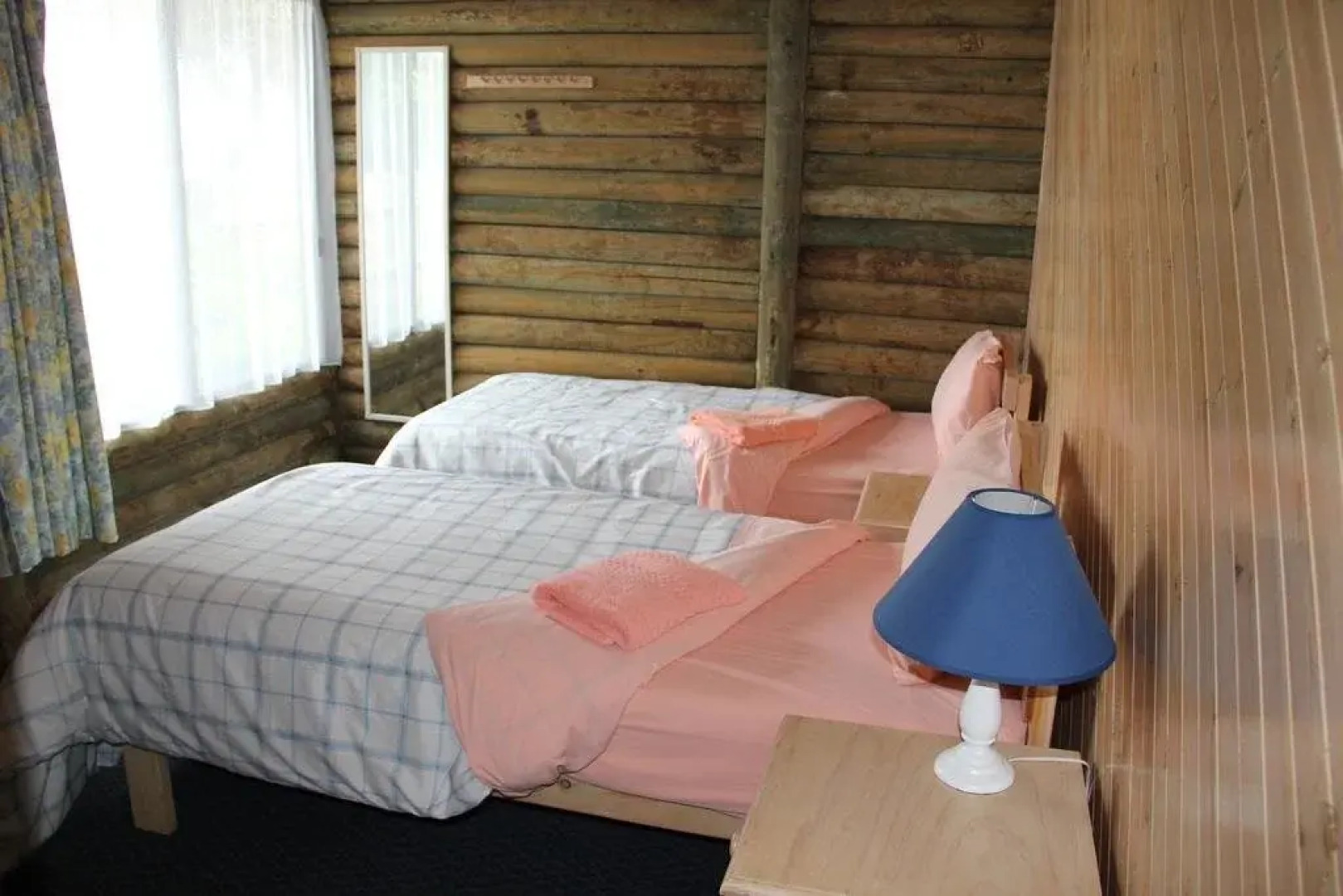 Lazy Acre Log Cabins