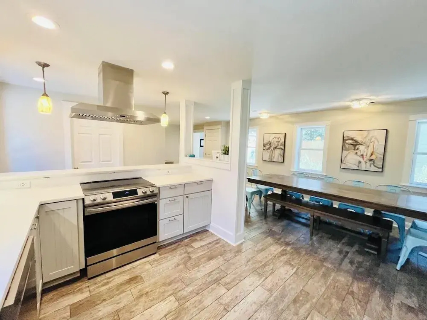 Central Avenue 33476