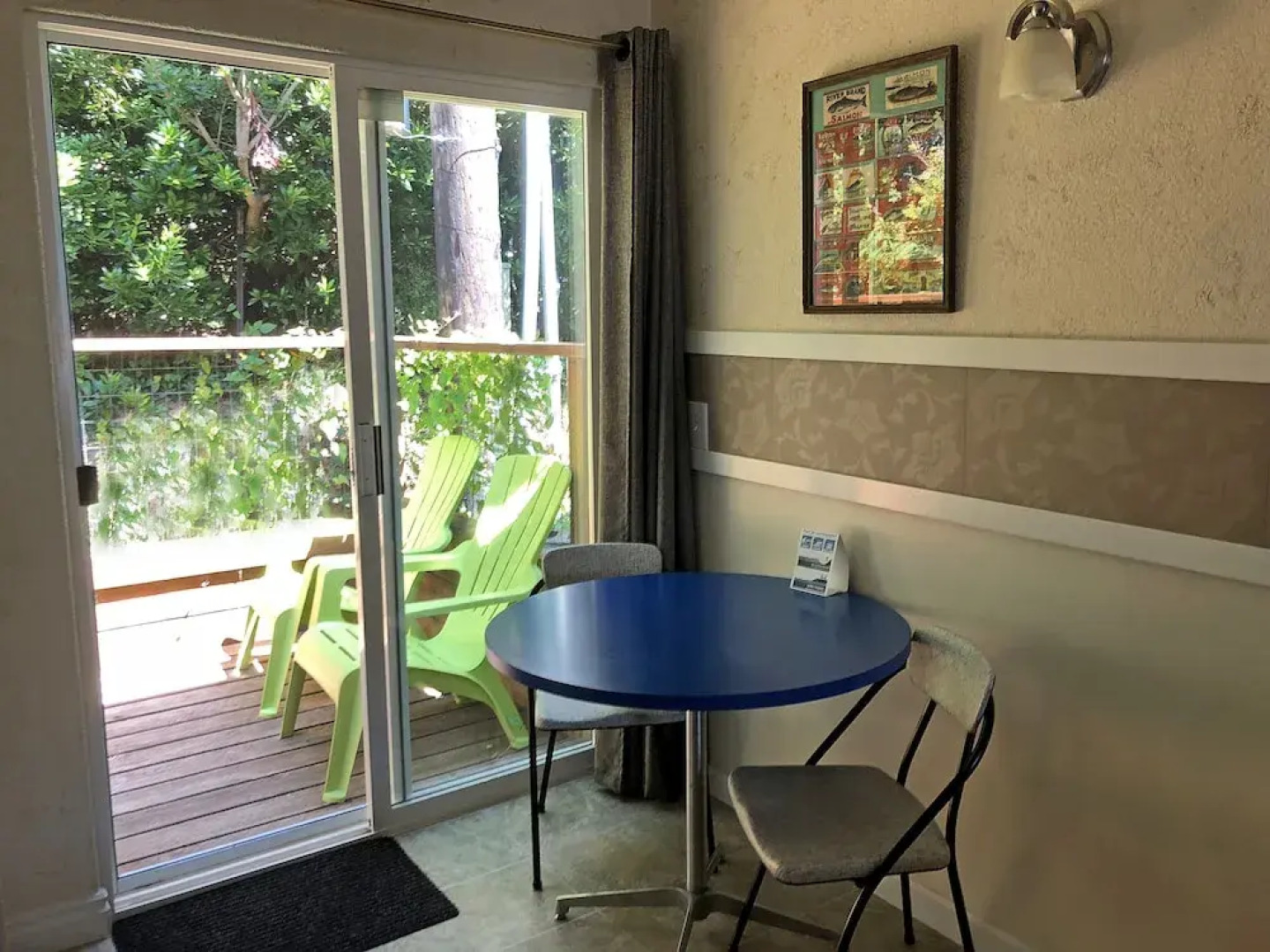 Wheeler on the Bay Lodge & Marina