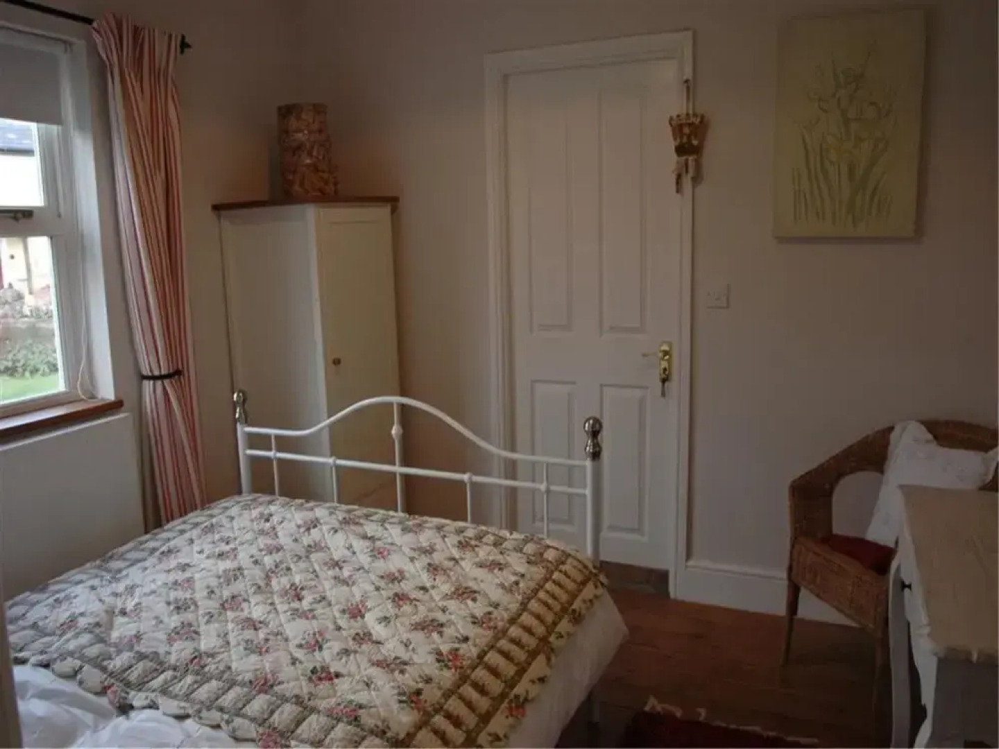 A Delightful Little Cottage With Large Garden And Views To The Black Mountains